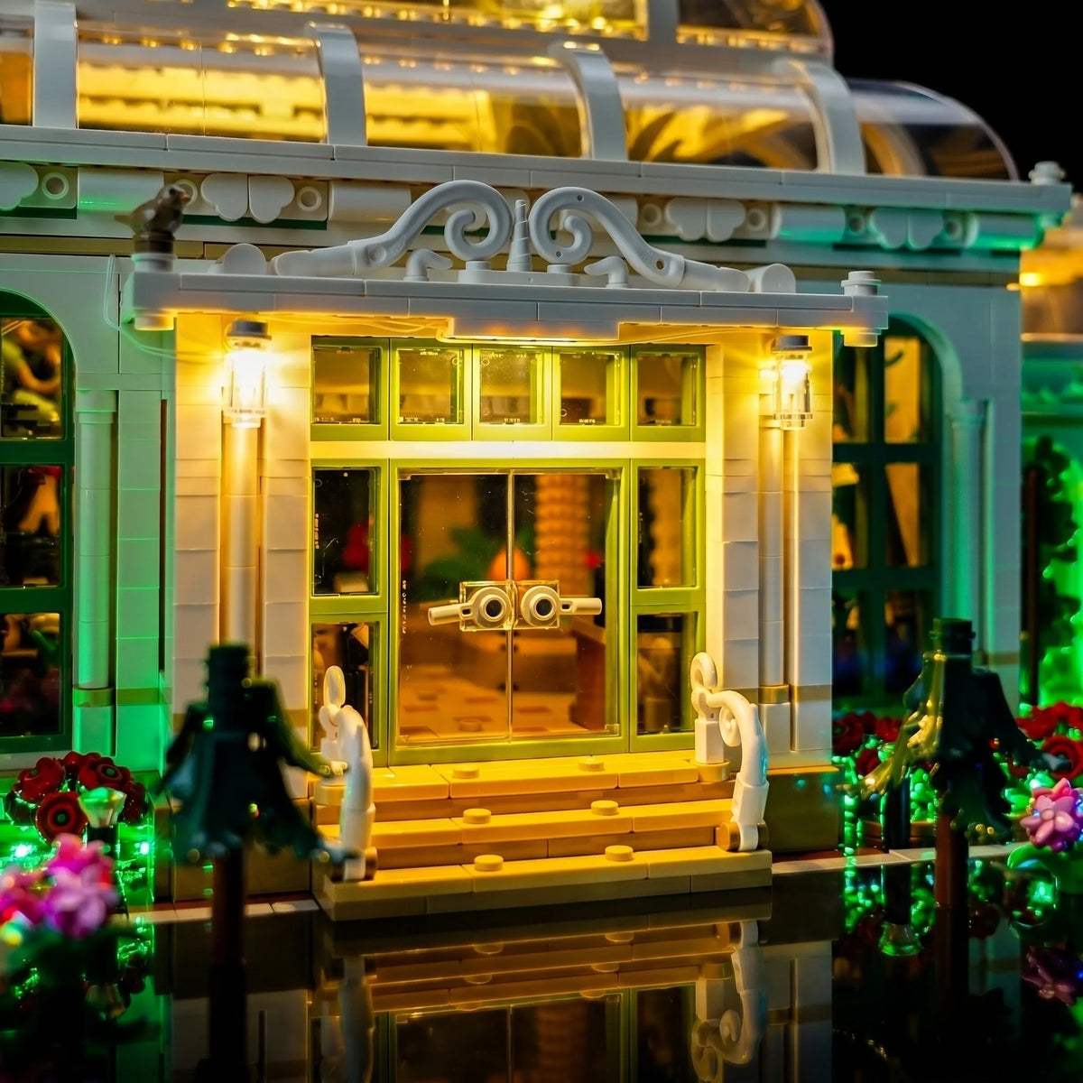 LEGO® Ideas The Botanical Garden #21353 — night-mode display glow (custom LED lighting)