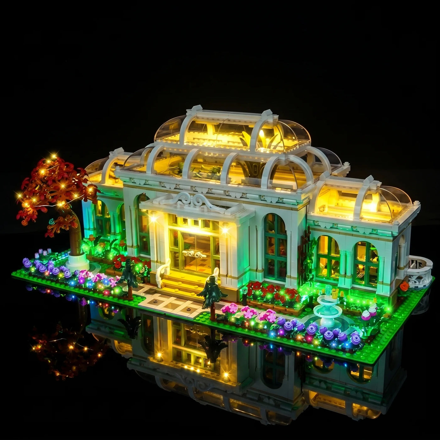 LEGO® Ideas The Botanical Garden #21353 — lighting effect on the build (LED lights)