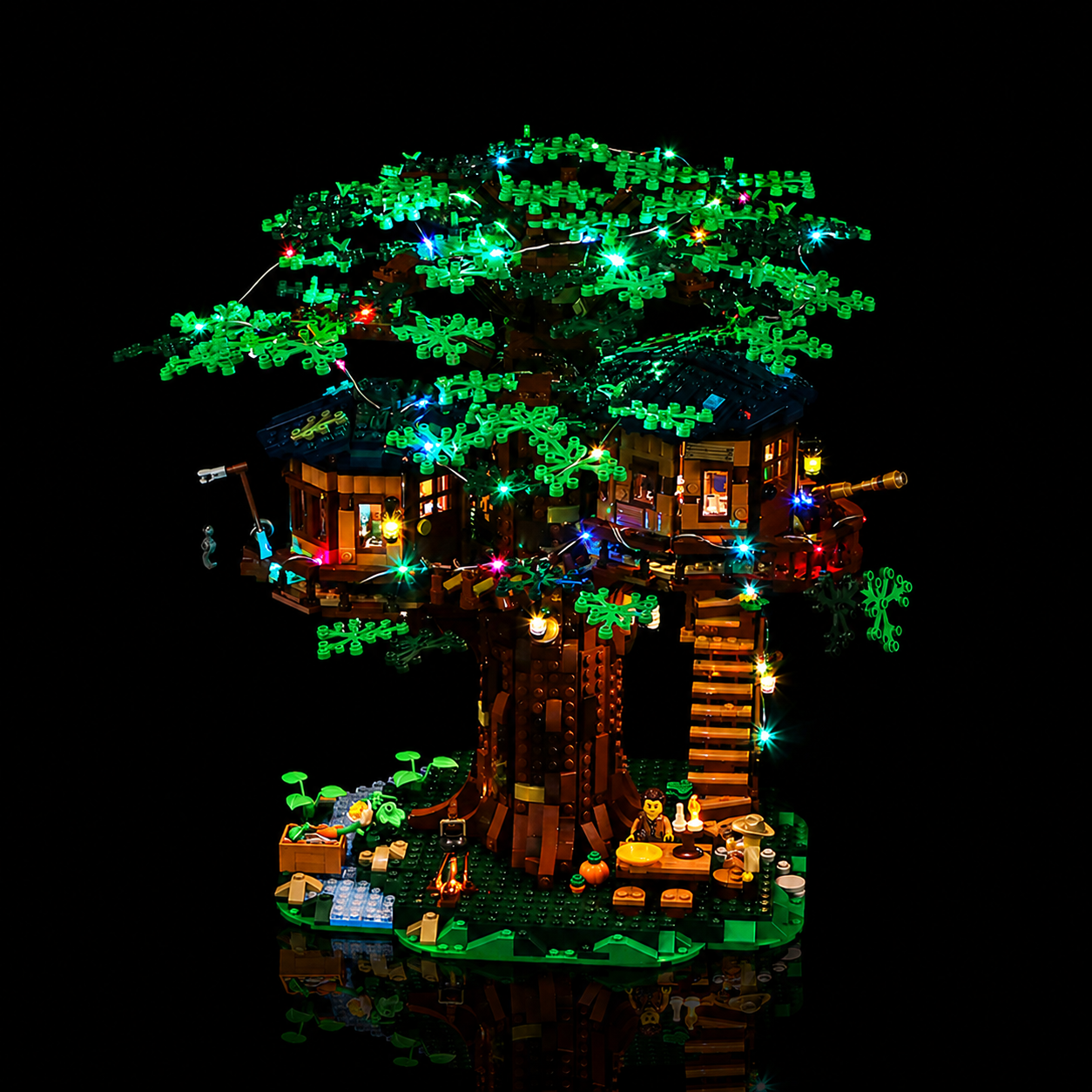 LEGO® Ideas Tree House #21318 — LED strips and bricks detail (DIY LED light kit)