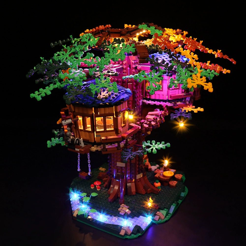 Light Kit LEGO Ideas Tree House #21318 display view