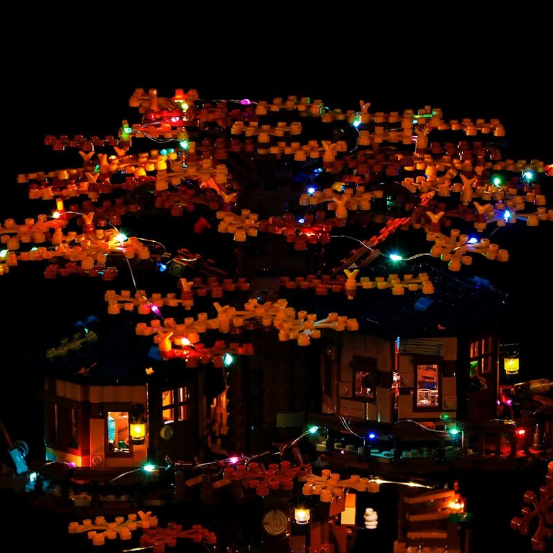 LEGO® Ideas Tree House #21318 — display lighting in a dark room (DIY LED light kit)