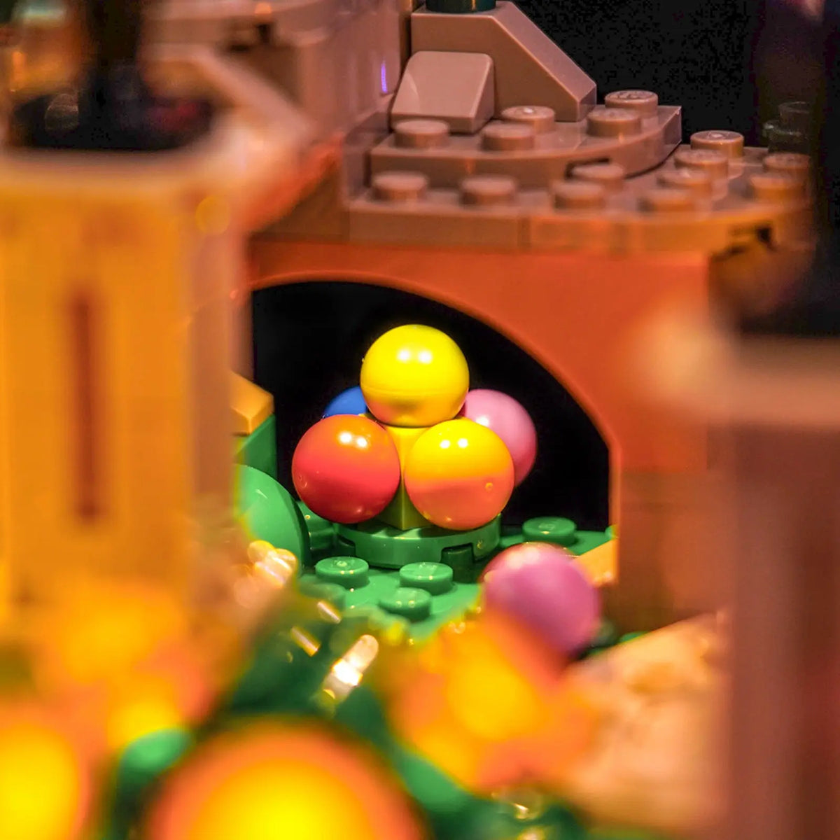 LEGO® Ideas Willy Wonka & the Chocolate Factory #21360 — close-up of the LED lighting detail (light kit)