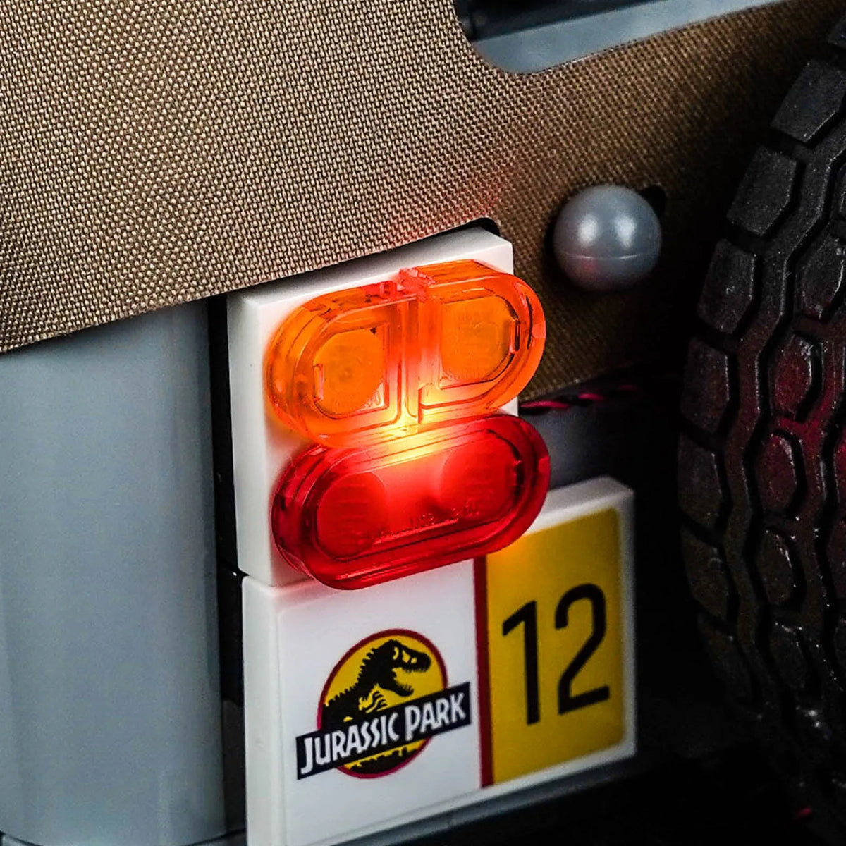 LEGO® Jurassic Park Jeep Wrangler #77984 — warm LED glow detail (light kit)