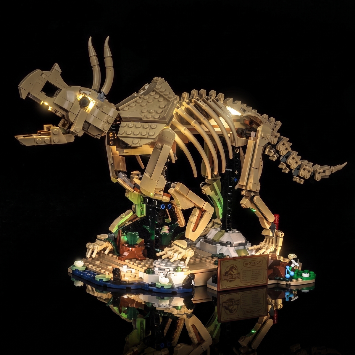 Light_Kit_for_LEGO_Jurassic_World_Dinosaur_Fossils_Triceratops_77985_Bright_My_Bricks_5