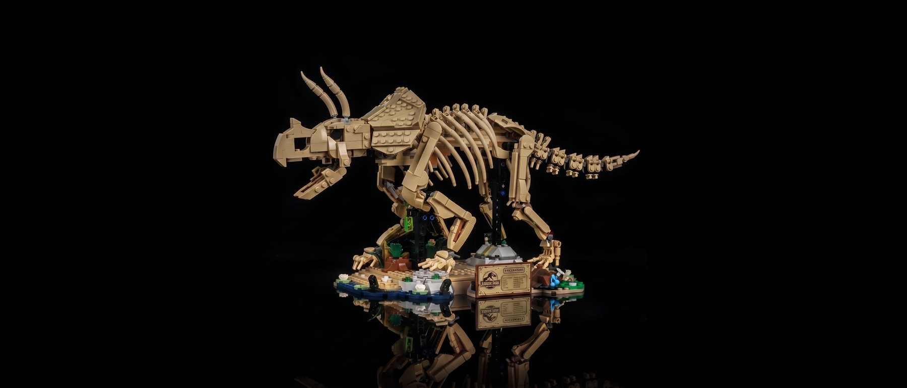 Light Kit for LEGO® Jurassic World Dinosaur Fossils: Triceratops #77985 — standard build, without the LED light kit