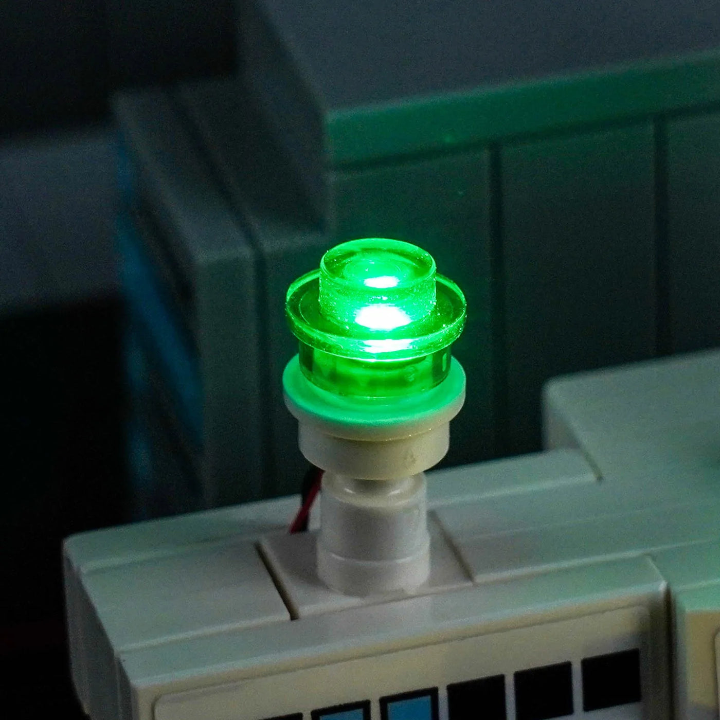 Bright My Bricks premium LED light kit for LEGO® Maersk Dual-Fuel Container Vessel #40955 — warm LED glow detail