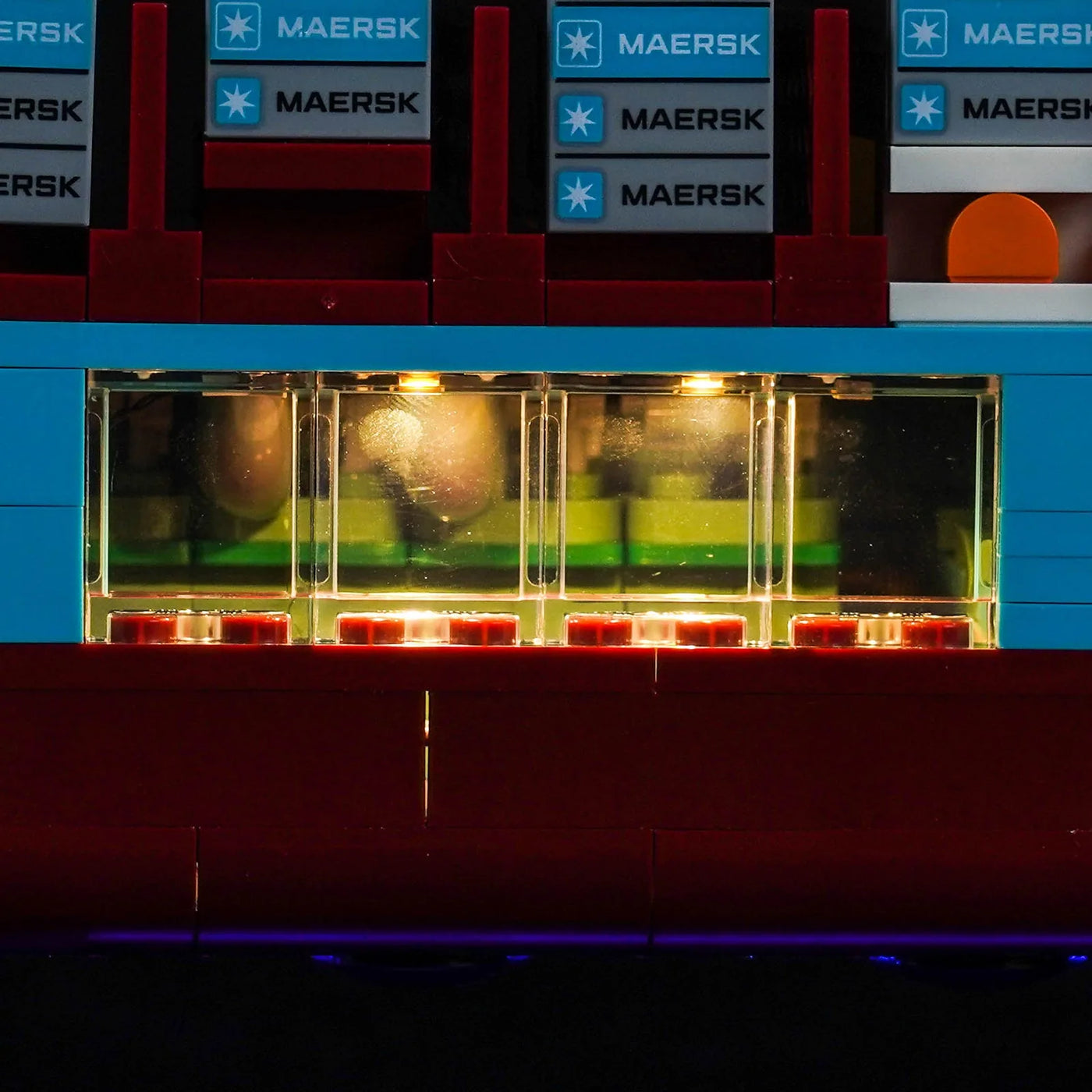 fully illuminated on display: Bright My Bricks LED lights for LEGO® Maersk Dual-Fuel Container Vessel #40955