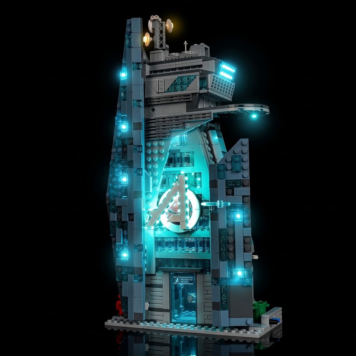 LED light kit illuminating the front of LEGO® Marvel Avengers: Doomsday New Avengers Tower #76352