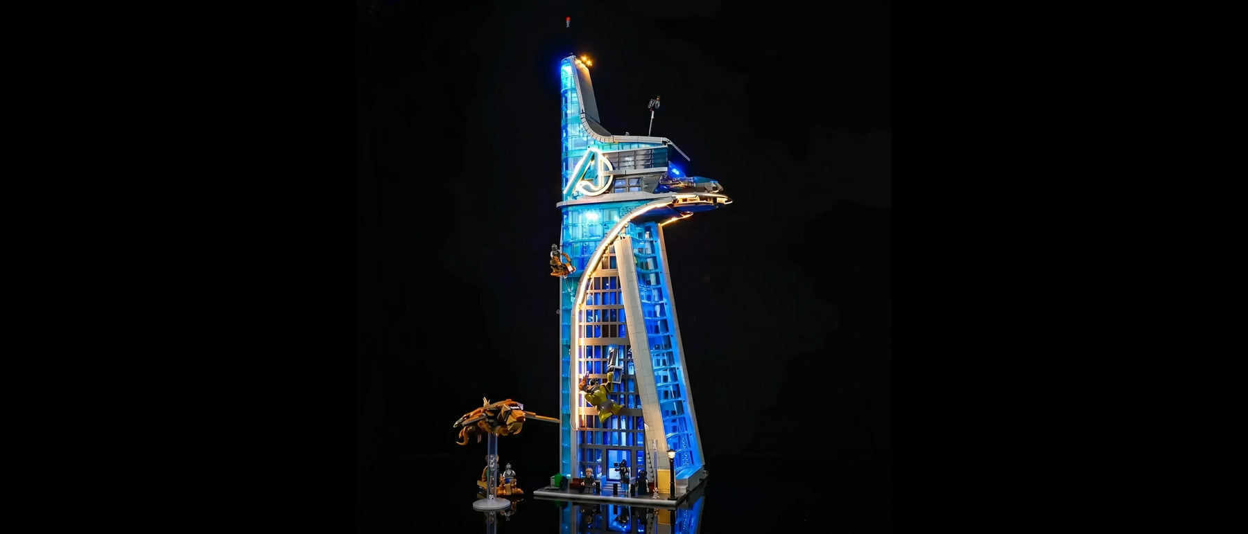 LED-Beleuchtungsset für LEGO® Avengers Tower #76269 — lit with the LED light kit