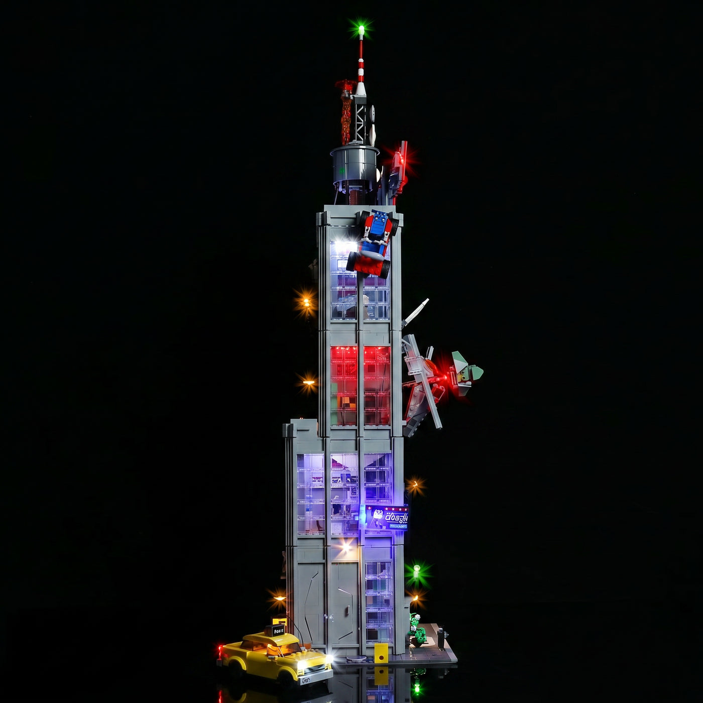 LEGO® Marvel Daily Bugle #76178 — LED kit powered on (light kit)