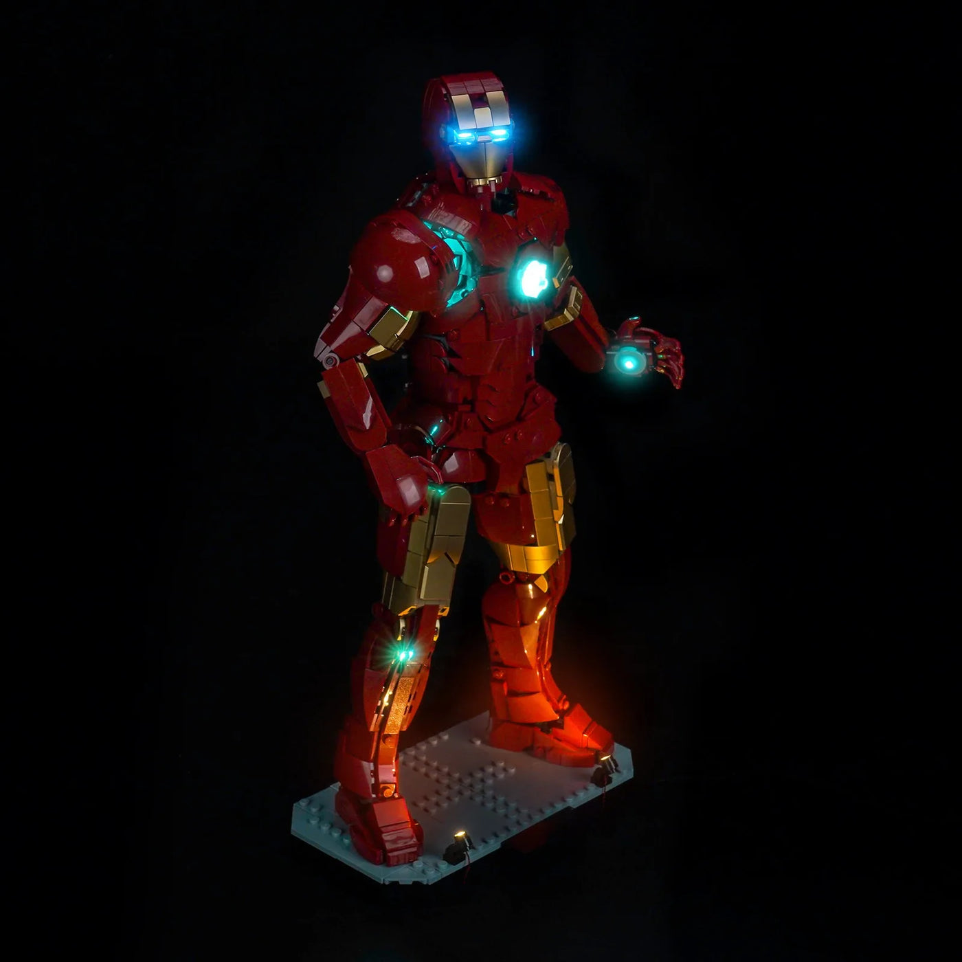 LEGO® Marvel Iron Man Mark 3 Collectors' Edition #76344 night-mode display glow, with the display light kit