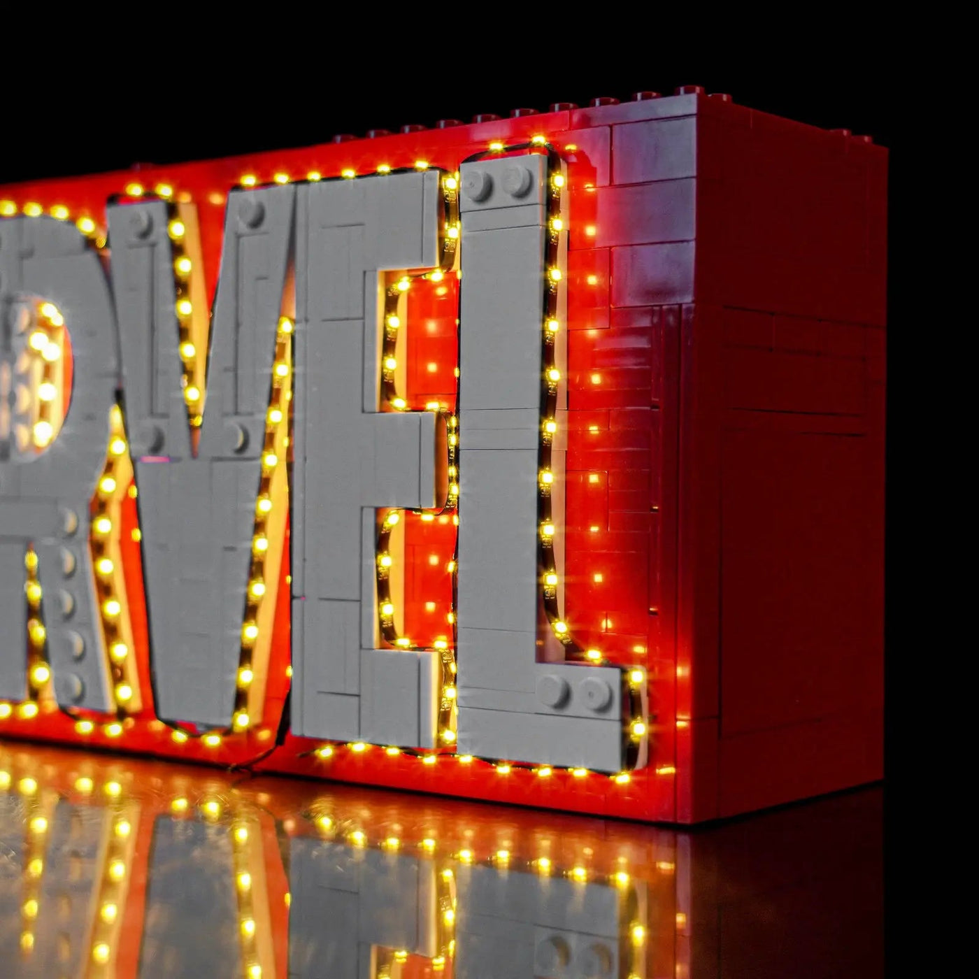 LEGO® Marvel MARVEL Logo & Minifigures #76313 — before-and-after lighting (DIY LED light kit)