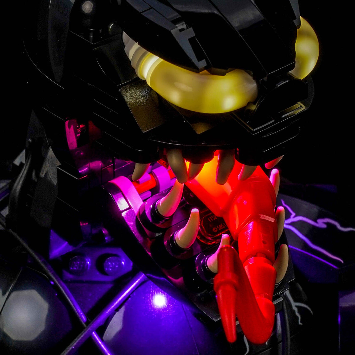 Light_Kit_for_LEGO_Marvel_Venom_Bust_76356_Bright_My_Bricks_3