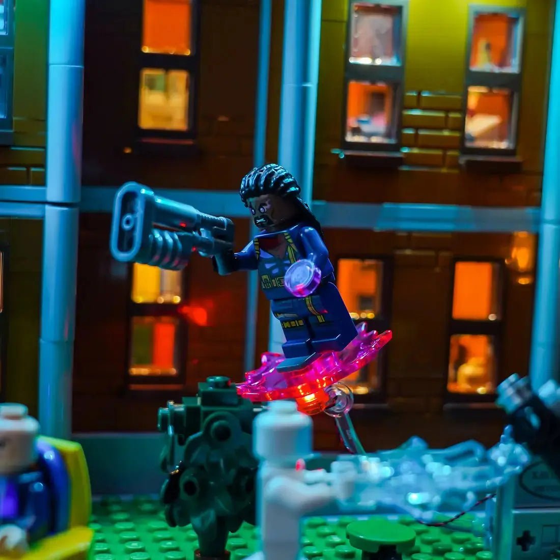 LEGO® Marvel X-Men: The X-Mansion #76294 — lighting effect on the build (display light kit)
