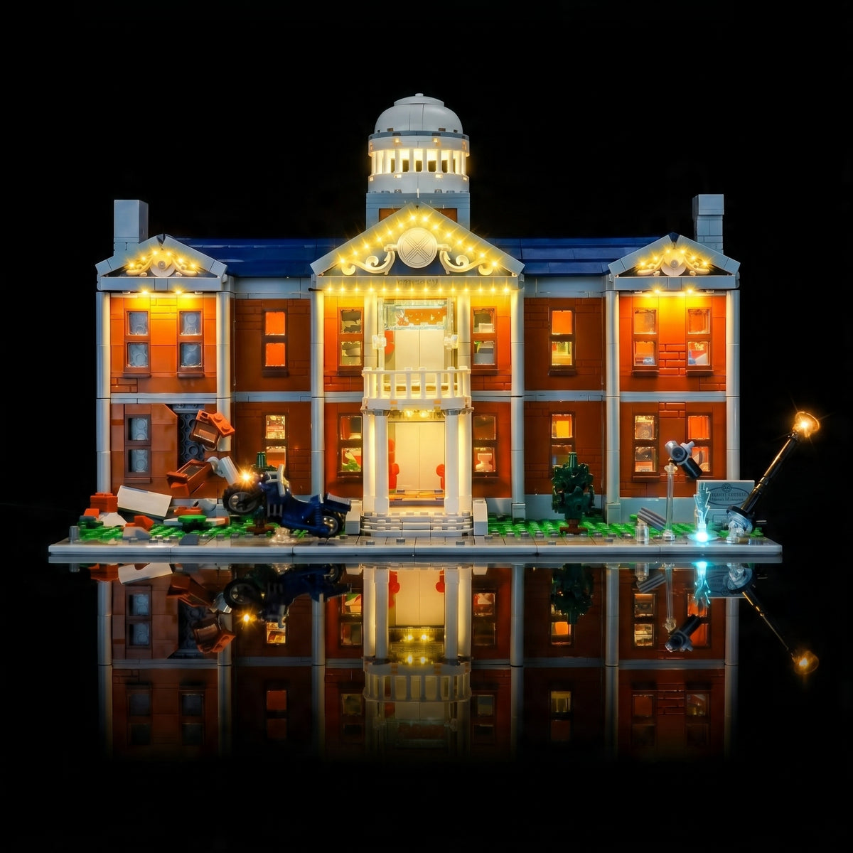 LED kit powered on: Bright My Bricks USB-powered LED light kit for LEGO® Marvel X-Men: The X-Mansion #76294