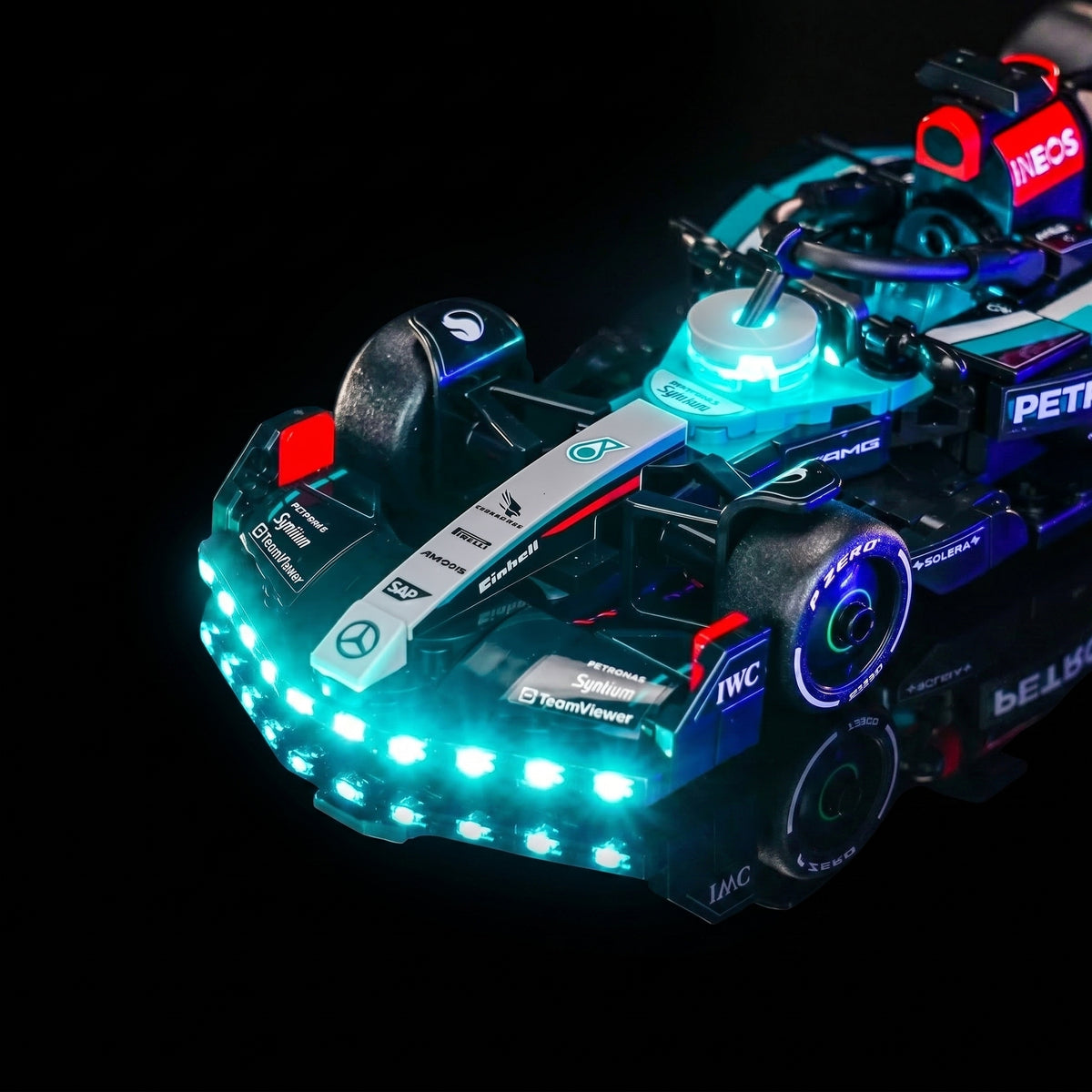 LEGO® Mercedes-AMG F1 W15 Race Car #77244 — showcase lighting view (display light kit)