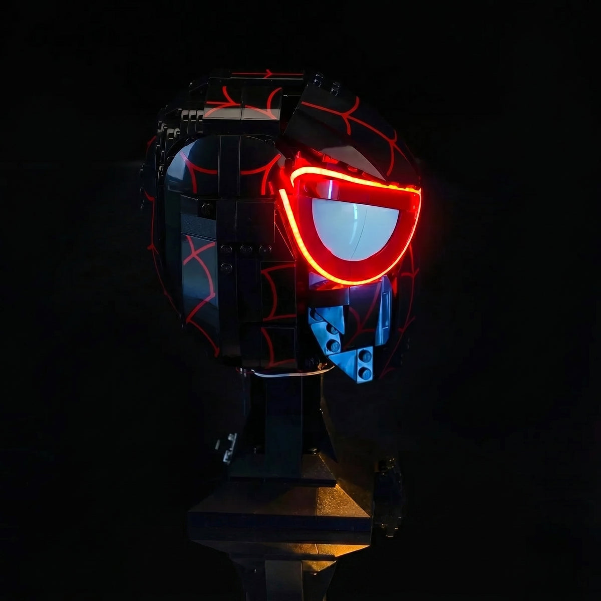 Bright My Bricks LED lighting kit for LEGO® Miles Morales' Mask #76329 — warm LED glow detail