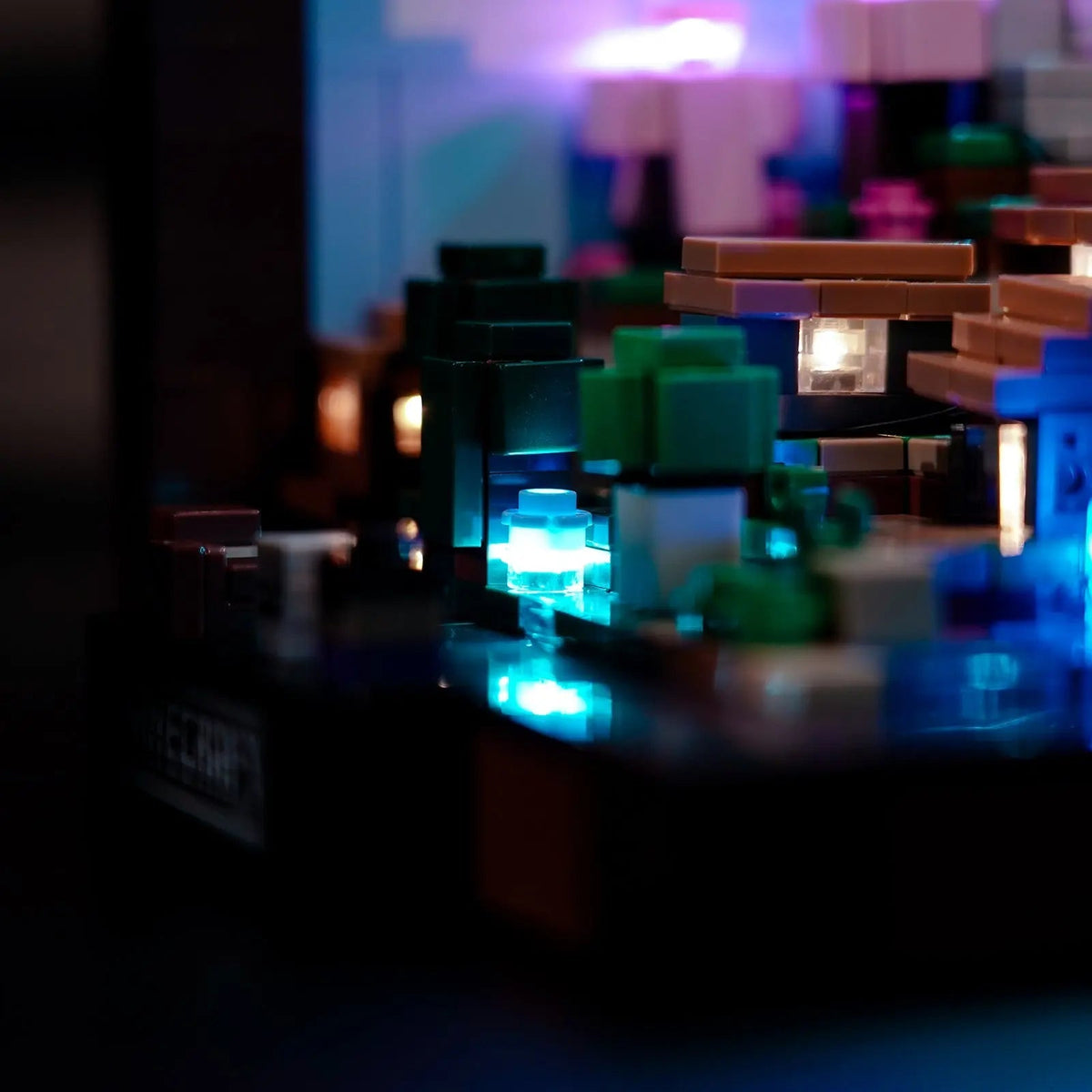 night-mode display glow: Bright My Bricks display light kit for LEGO® Minecraft The Crafting Table #21265