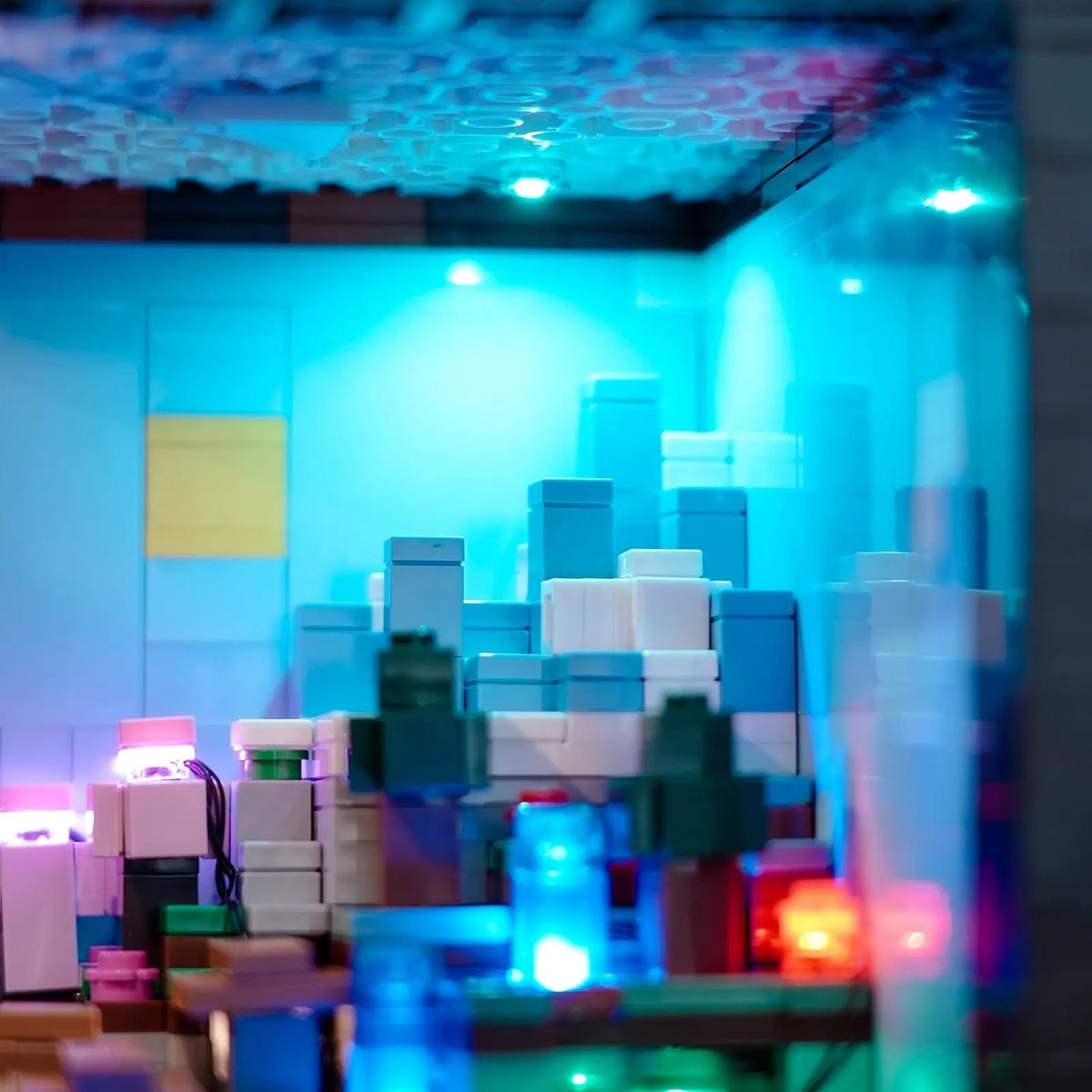 close-up of the LED lighting detail: Bright My Bricks DIY LED light kit for LEGO® Minecraft The Crafting Table #21265