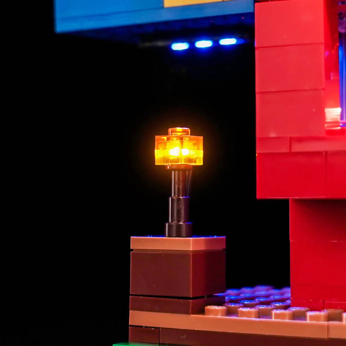 light kit for LEGO® Minecraft The Parrot Houses #21282, close-up of the LED lighting detail