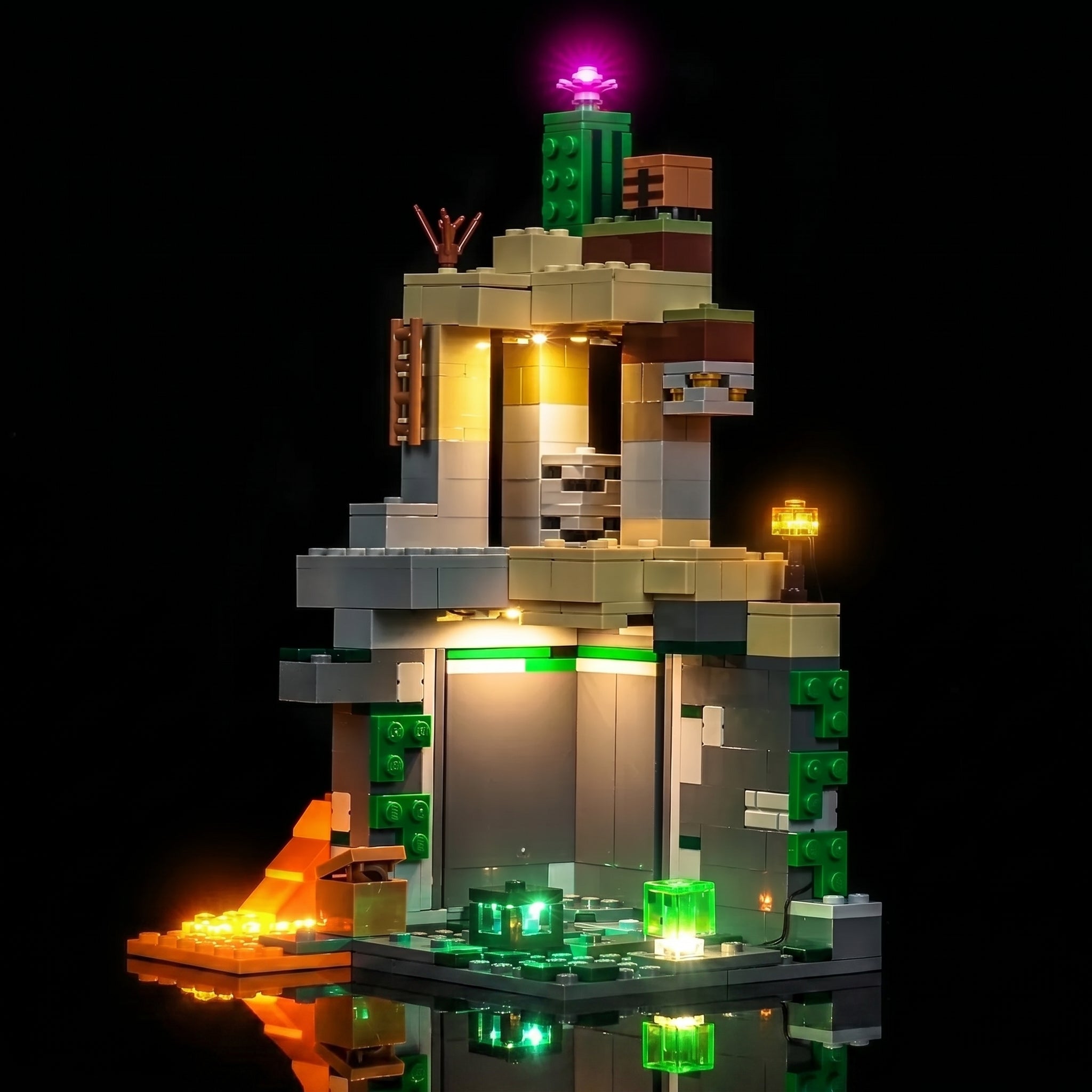 LEGO® Minecraft Zombie Dungeon #21587 — brightened interior detail (LED lights)