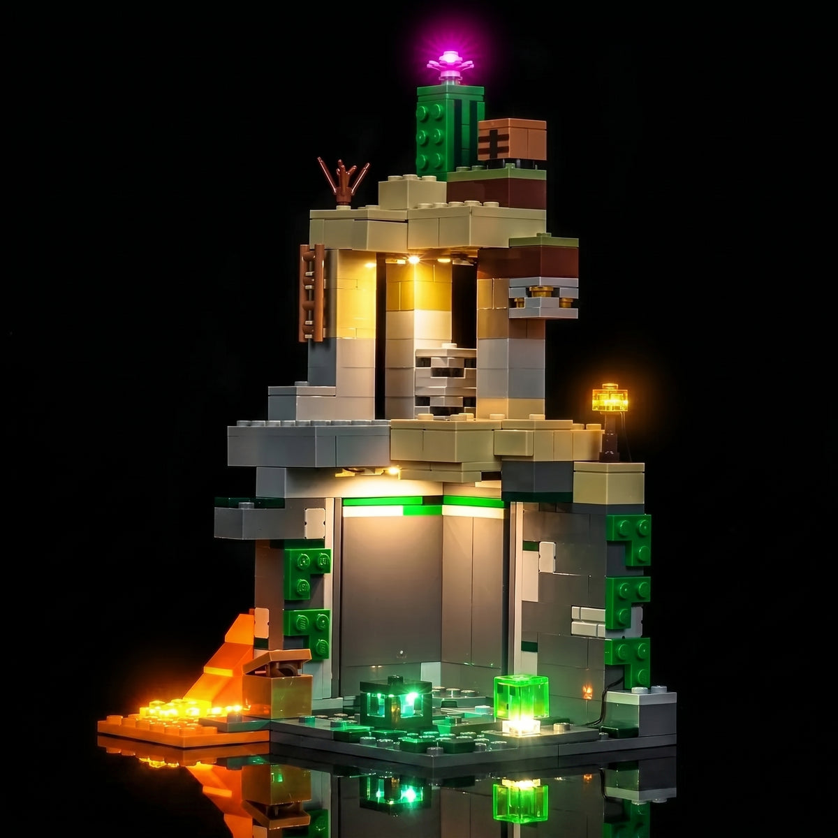 LEGO® Minecraft Zombie Dungeon #21587 — brightened interior detail (LED lights)
