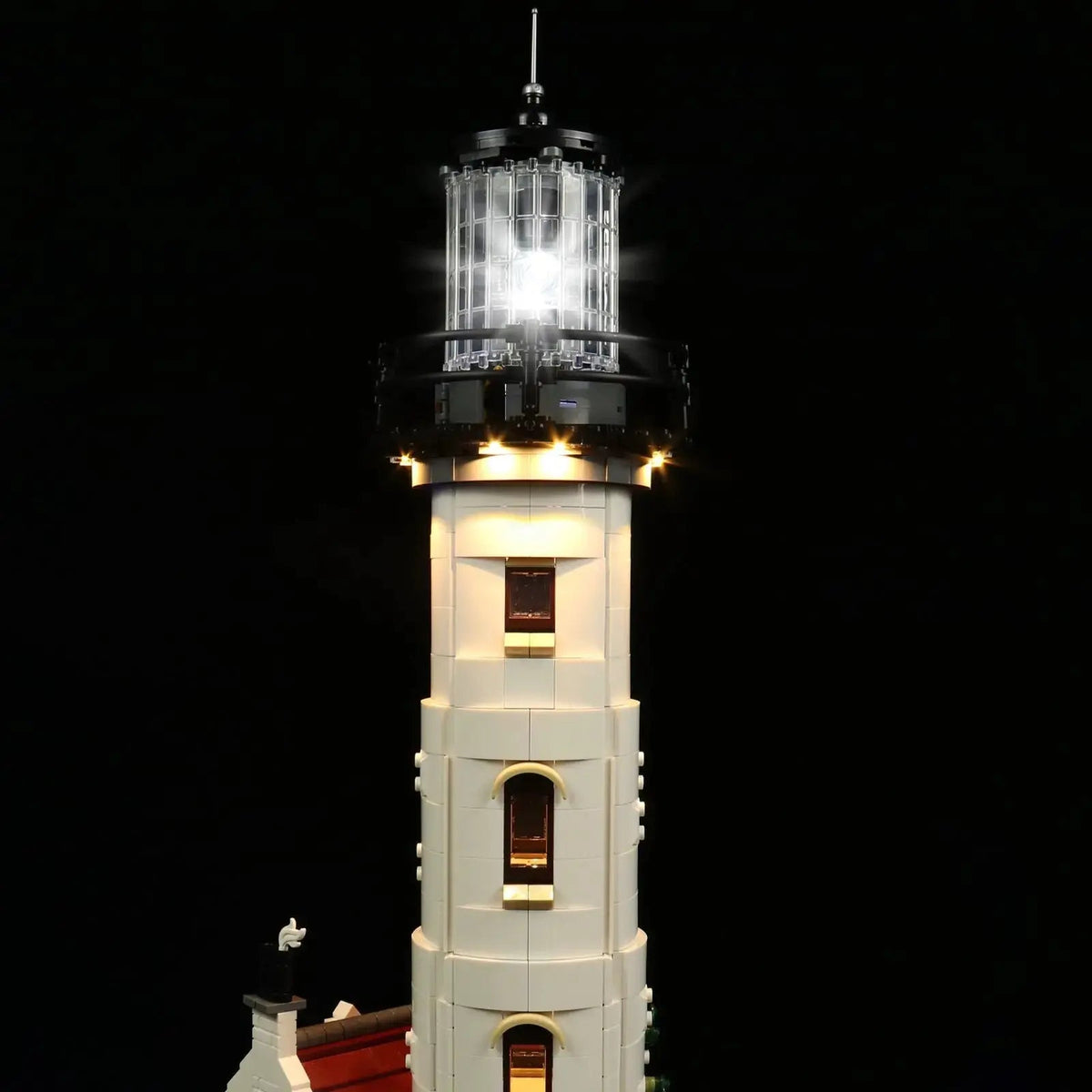 USB-powered LED light kit for LEGO® Motorized Lighthouse #21335, close-up of the LED lighting detail