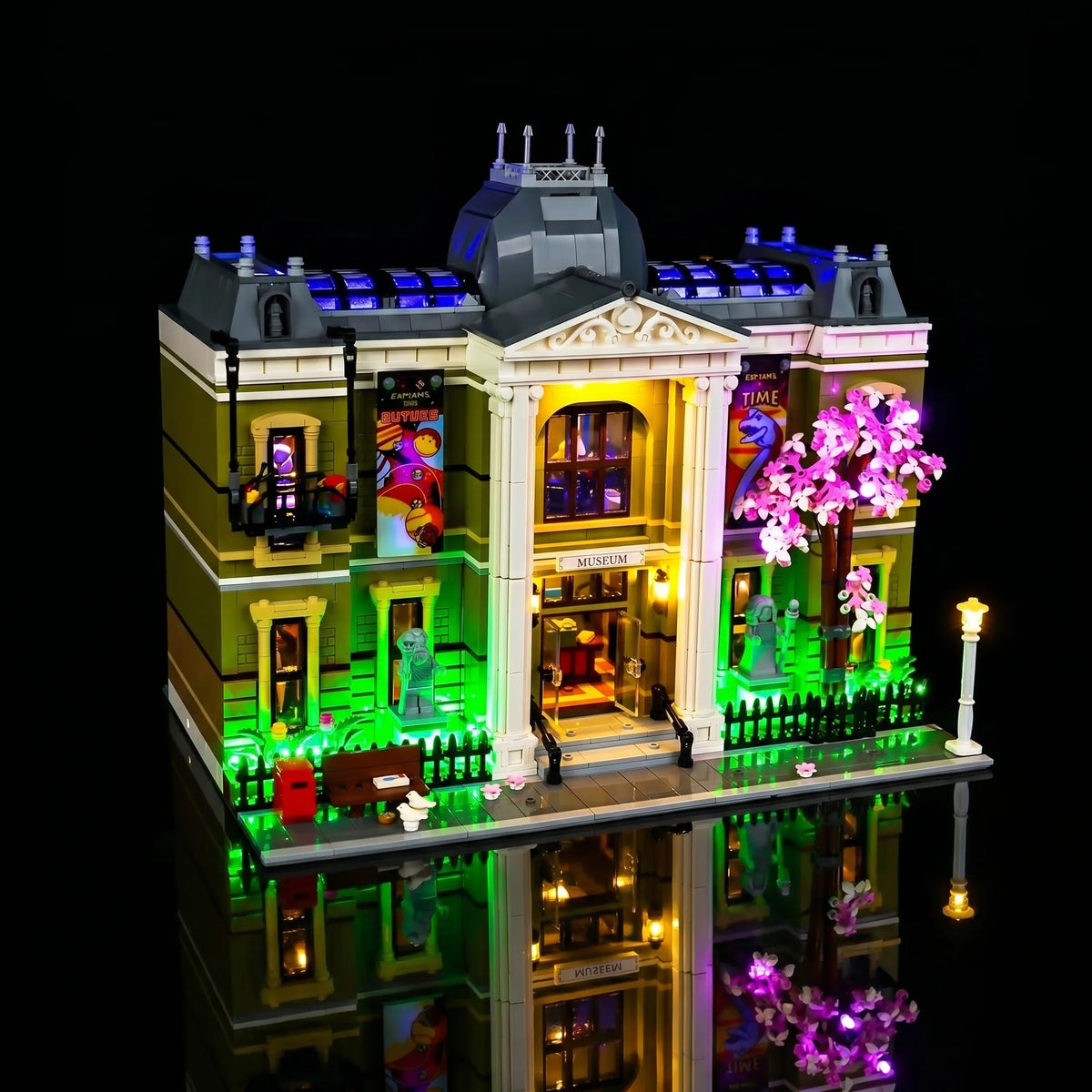 LEGO® Natural History Museum #10326 — lighting effect on the build (display light kit)