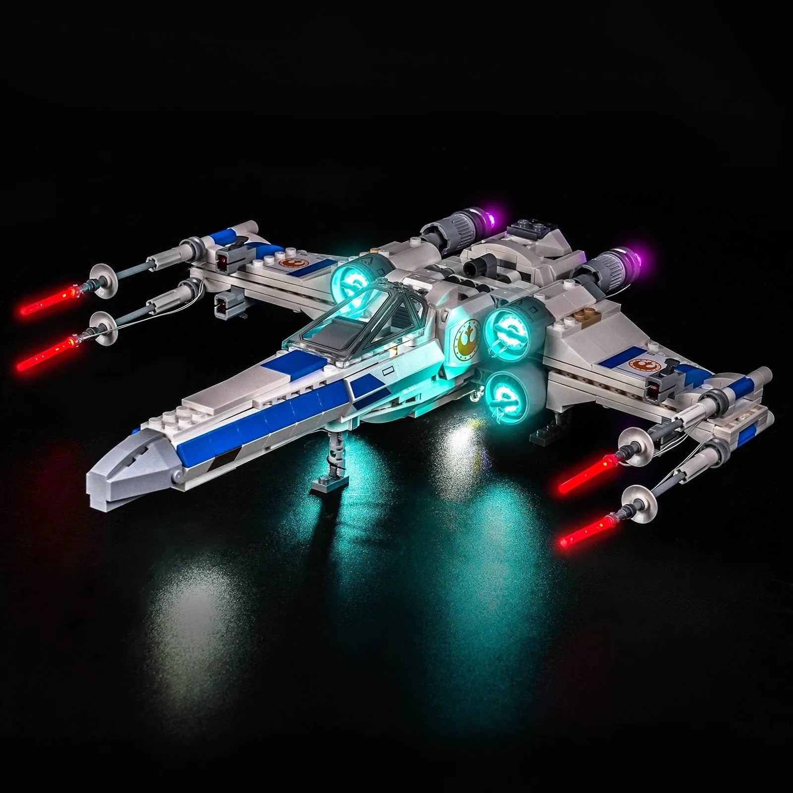 Light Kit LEGO New Republic X-Wing Starfighter #75460 display view