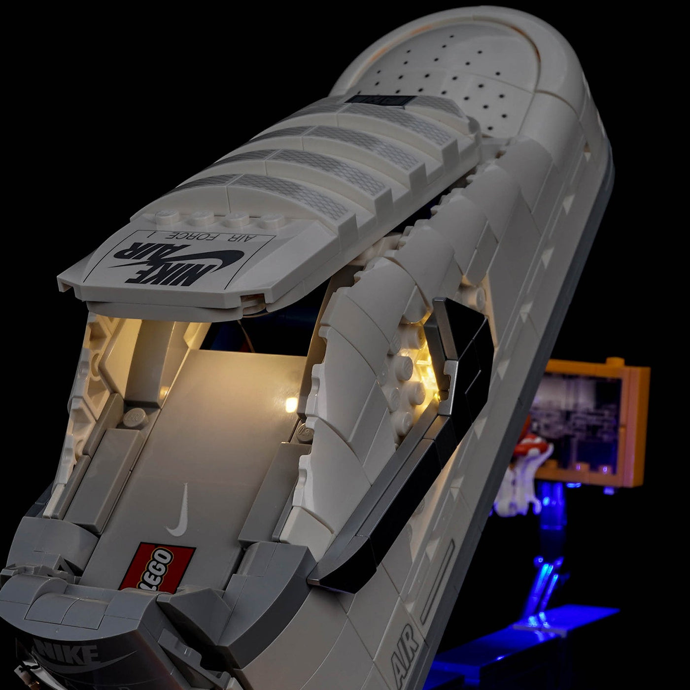 the lit cloud elements at the base: Bright My Bricks LED lighting kit for LEGO® Nike Air Force 1 #43026