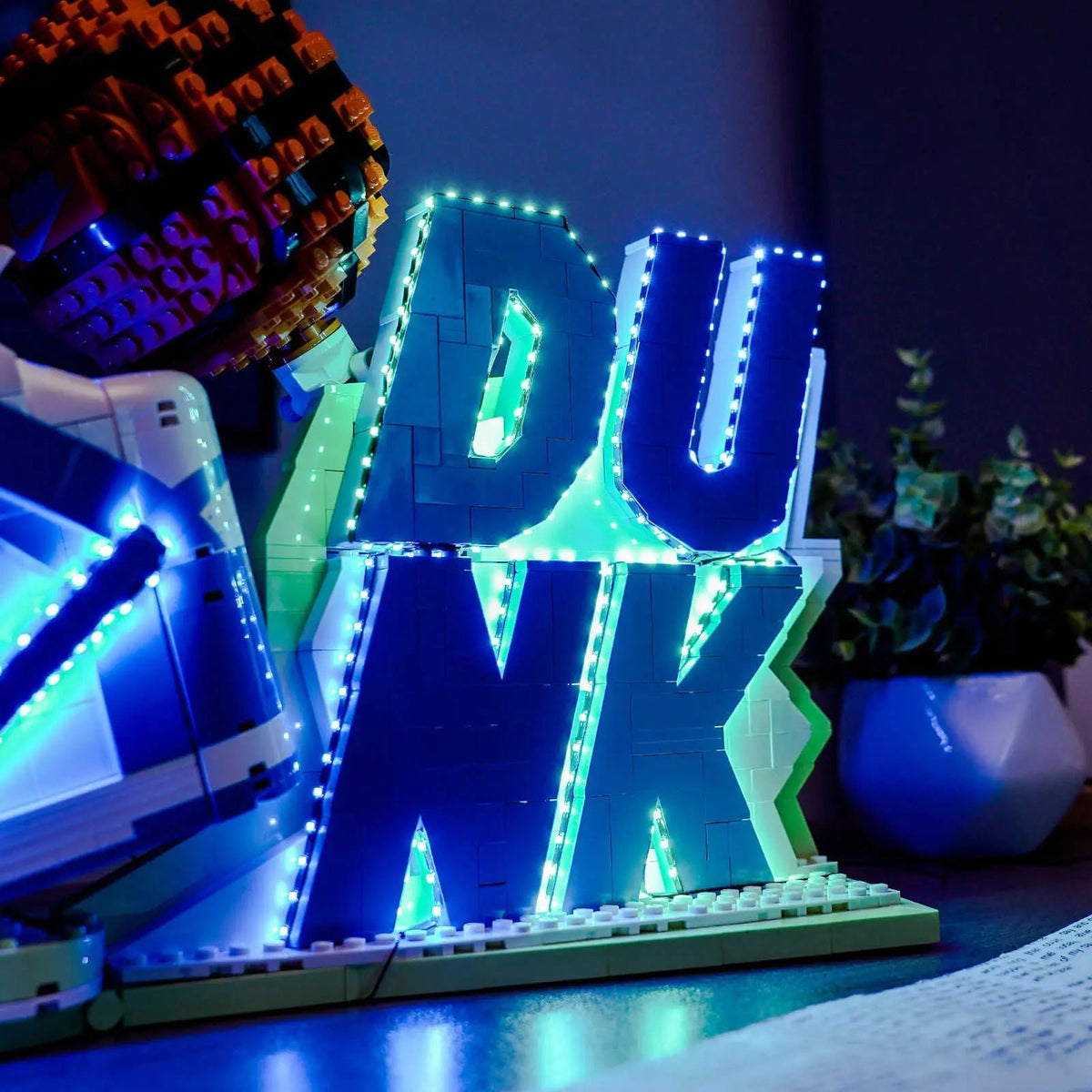 before-and-after lighting: Bright My Bricks display light kit for LEGO® Nike Dunk #43008