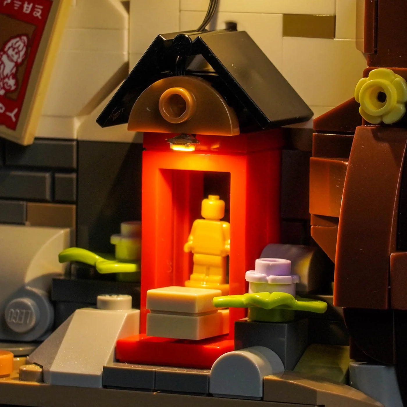 LEGO® NINJAGO The Old Town 15th Anniversary #71861 close-up of the LED lighting detail, with the USB-powered LED light kit