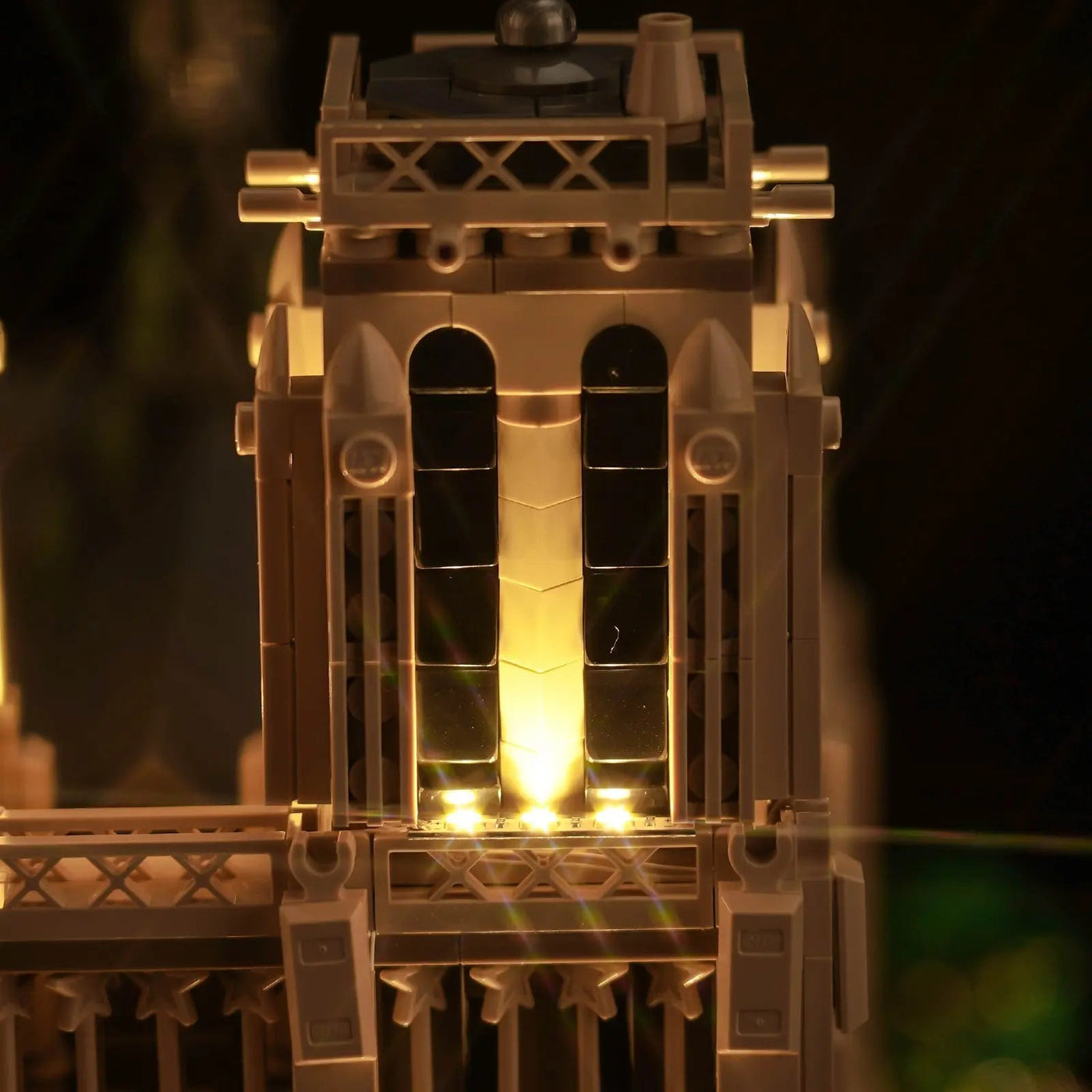 illuminated at night: Bright My Bricks LED lighting kit for LEGO® Notre-Dame de Paris #21061