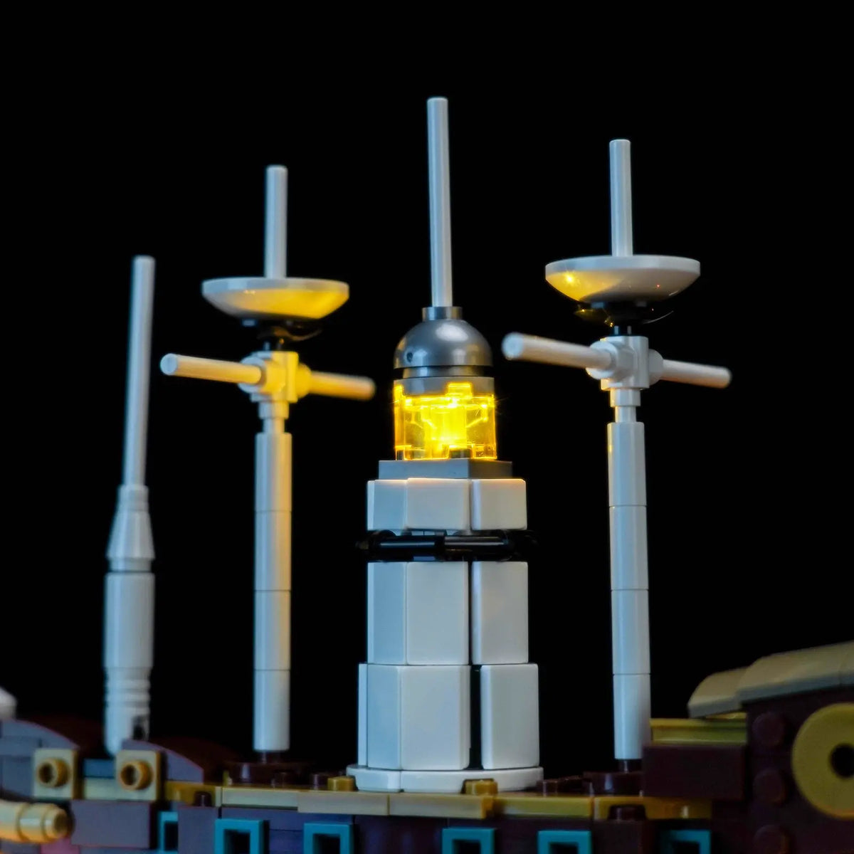 premium LED light kit for LEGO® One Piece The Baratie Floating Restaurant #75640, night-mode display glow