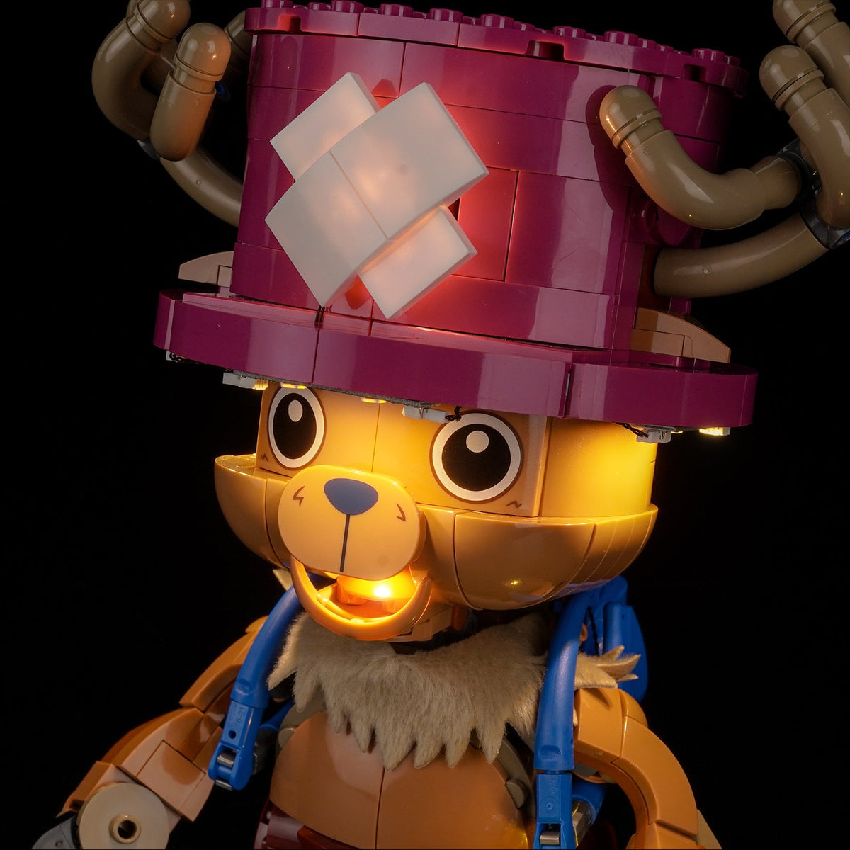 light kit for LEGO® One Piece Tony Tony Chopper #75643, the row of LEDs under the hat brim