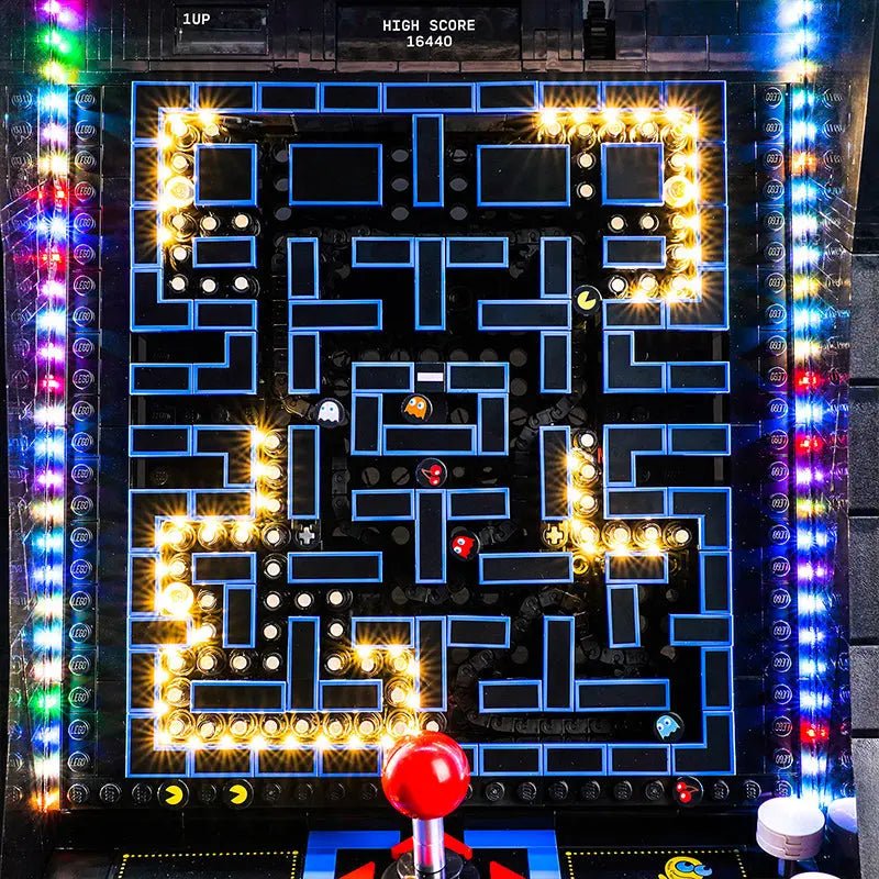 LEGO® PAC-Man Arcade #10323 lighting effect on the build, with the custom LED lighting