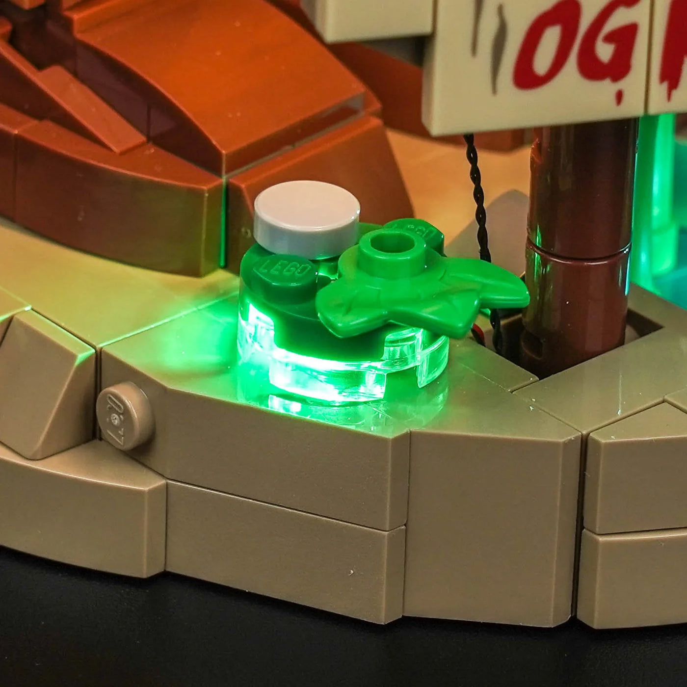 Bright My Bricks LED lighting kit for LEGO® Shrek, Donkey & Puss in Boots #72423 — brightened interior detail