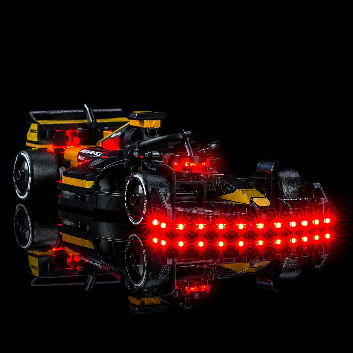 LEGO® Speed Champions APXGP Team Race Car from F1 The Movie #77252 — before-and-after lighting (display light kit)
