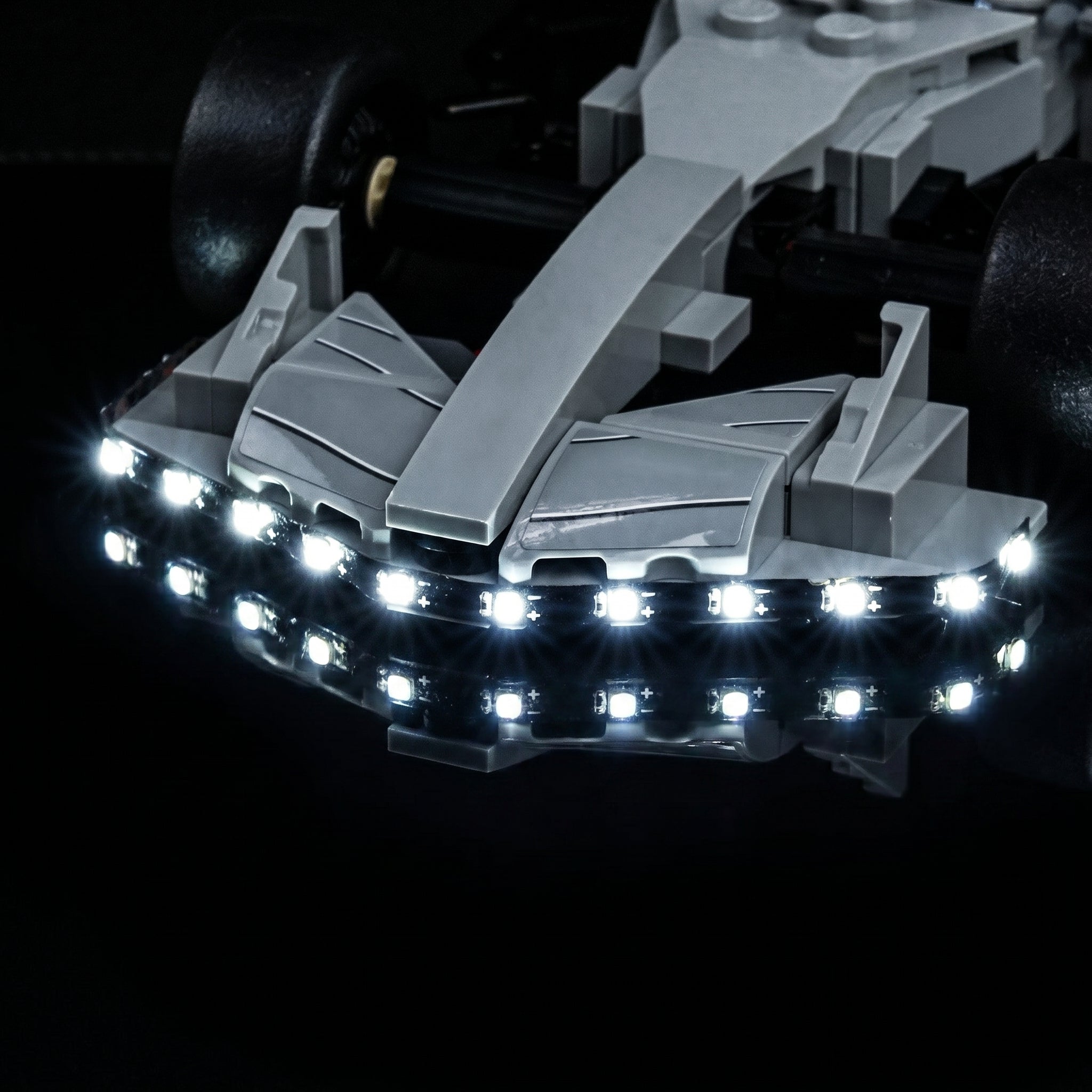 USB-powered LED light kit for LEGO® Speed Champions Audi Revolut F1 Team R26 Race Car #77259, night-mode display glow