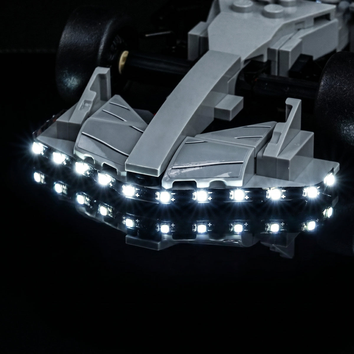 USB-powered LED light kit for LEGO® Speed Champions Audi Revolut F1 Team R26 Race Car #77259, night-mode display glow