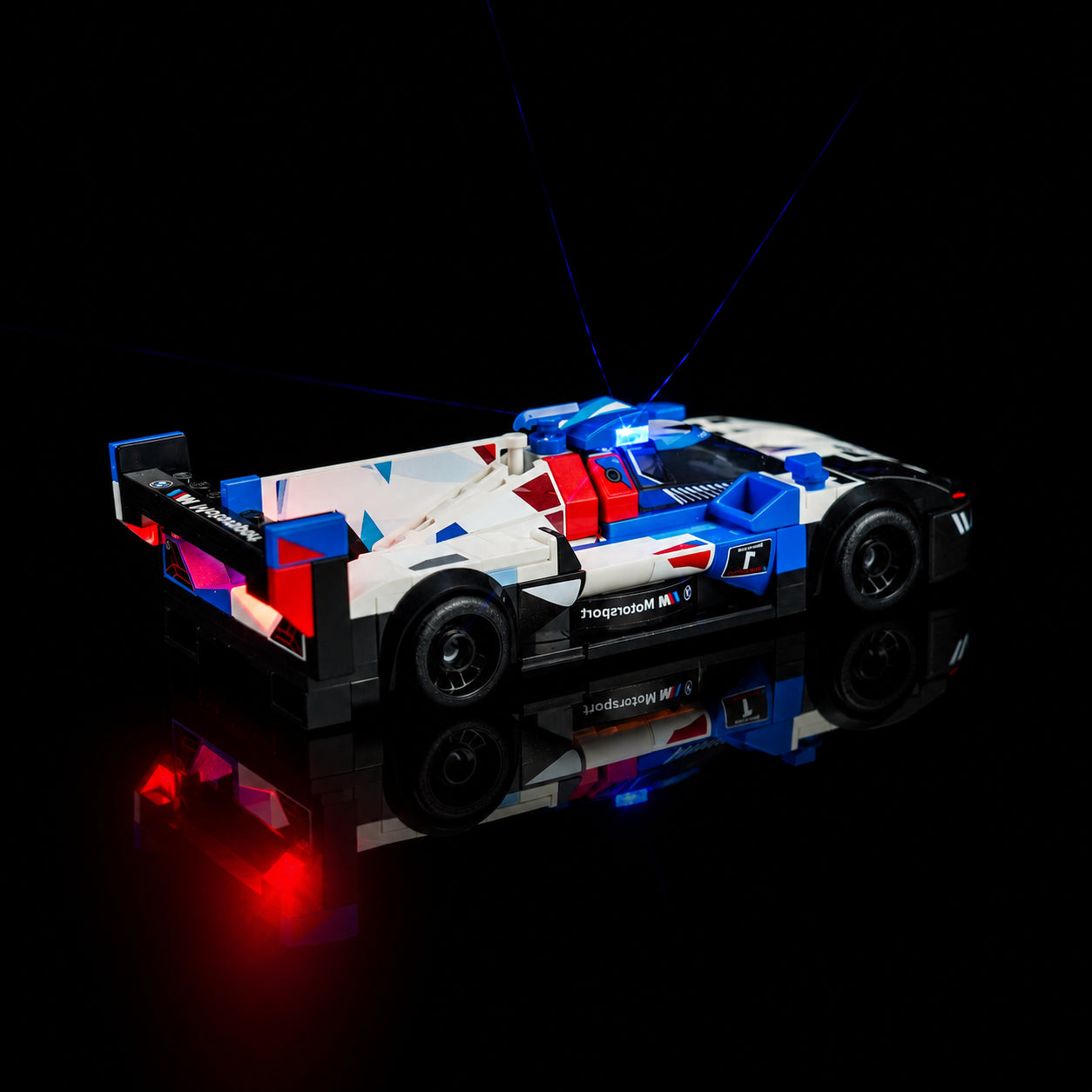 DIY LED light kit for LEGO® Speed Champions BMW M4 GT3 & BMW M Hybrid V8 Race Cars #76922, lighting effect on the build