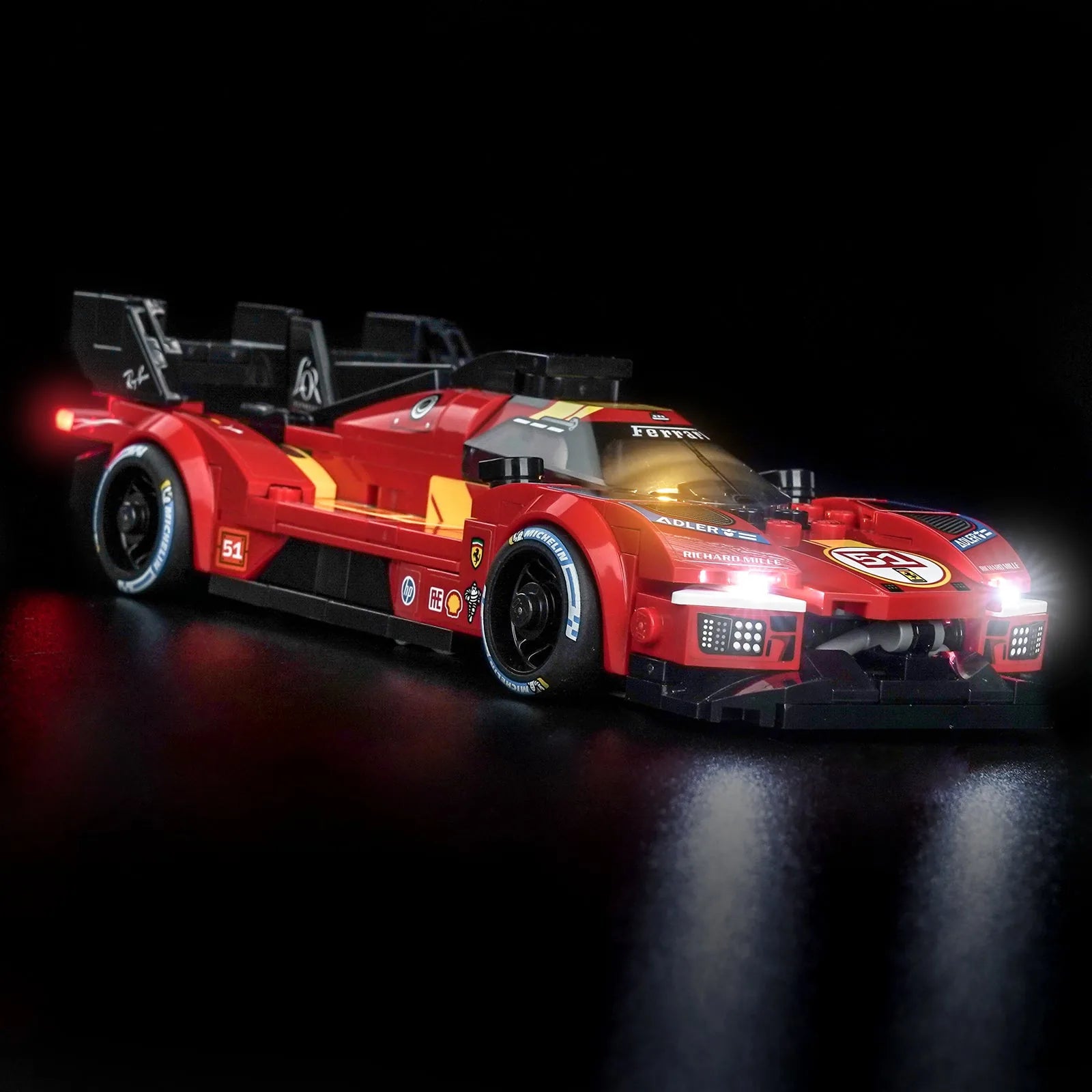 LEGO Speed Champions Ferrari 499P #77261 LED lighting detail