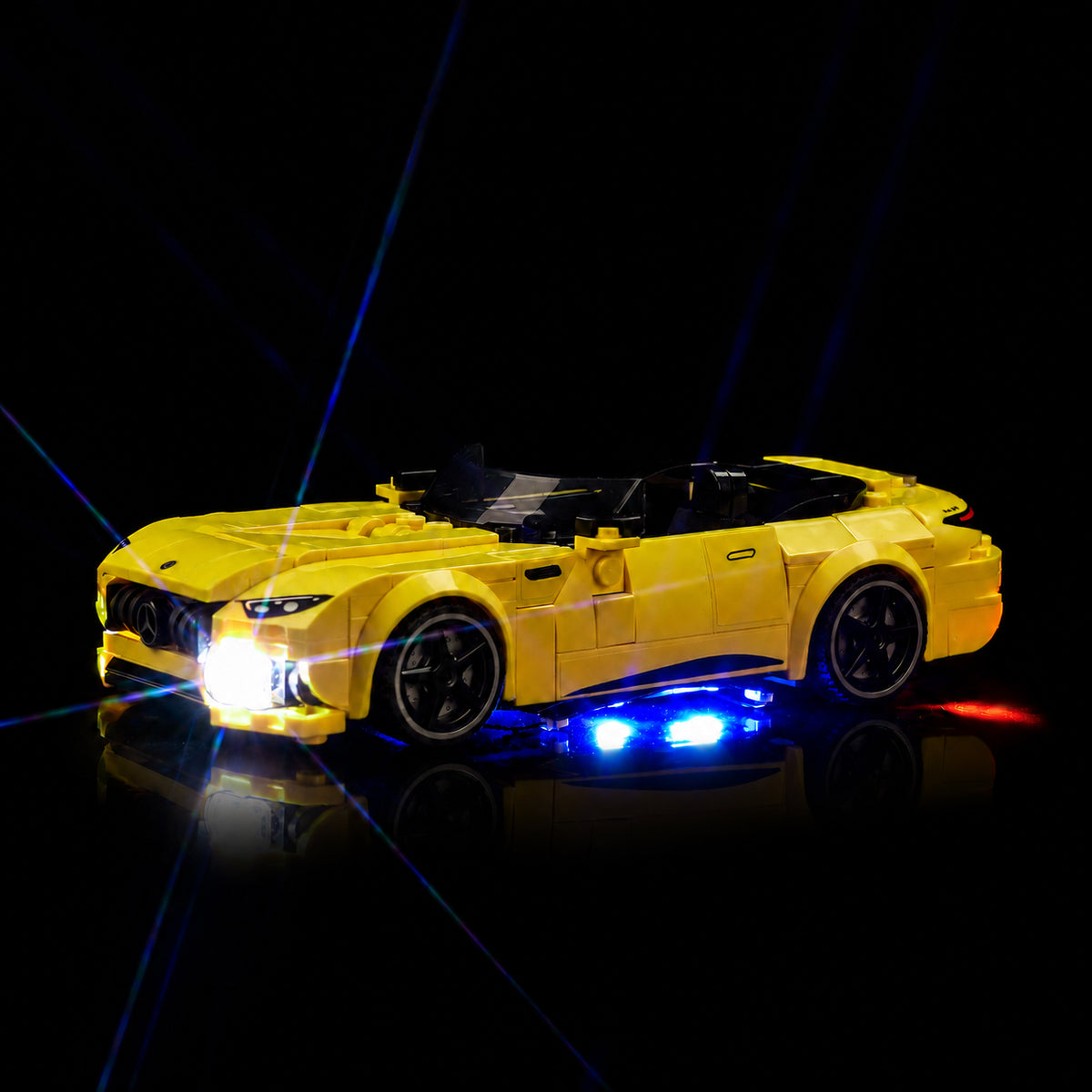 LEGO® Speed Champions Mercedes-AMG G 63 & Mercedes-AMG SL 63 #76924 showcase lighting view, with the display light kit
