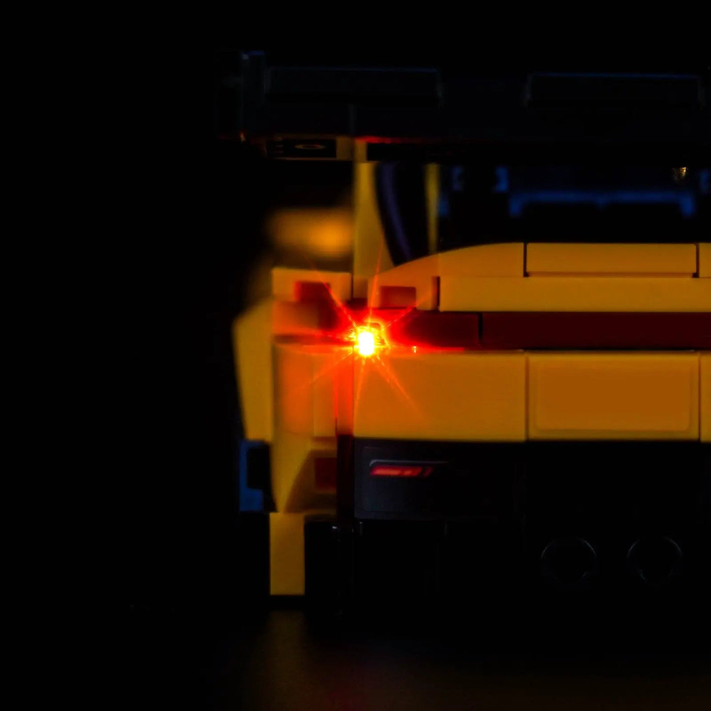 Bright My Bricks LED light kit for LEGO® Speed Champions Porsche 911 GT3 RS Super Car #77239 — before-and-after lighting