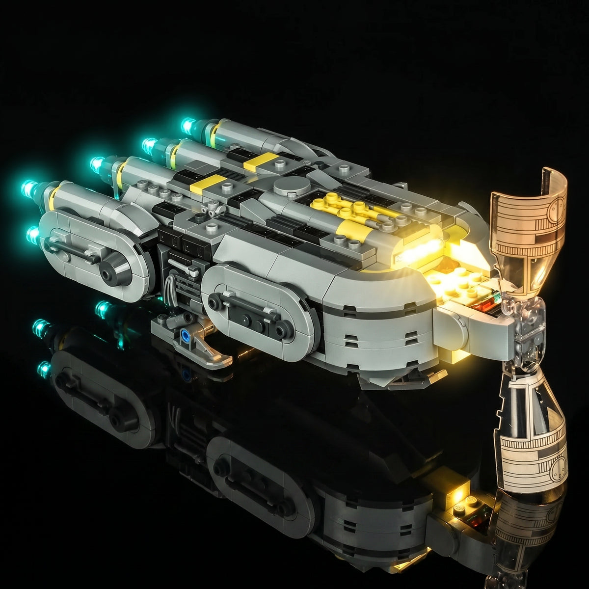showcase lighting view: Bright My Bricks LED lighting kit for LEGO® Star Wars Anzellan Starship #75445