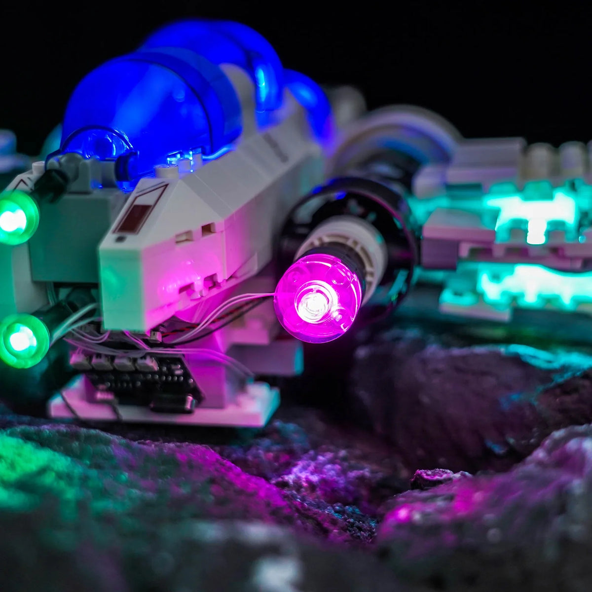Bright My Bricks light kit for LEGO® Star Wars ARC-170 Starfighter #75402 — warm LED glow detail
