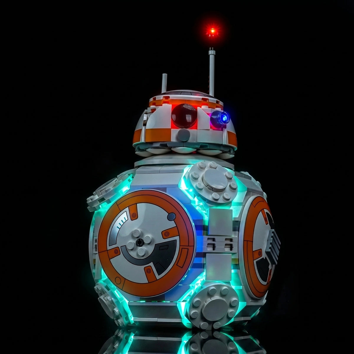 LEGO® Star Wars BB-8 Astromech Droid #75452 — brightened interior detail (USB-powered LED light kit)