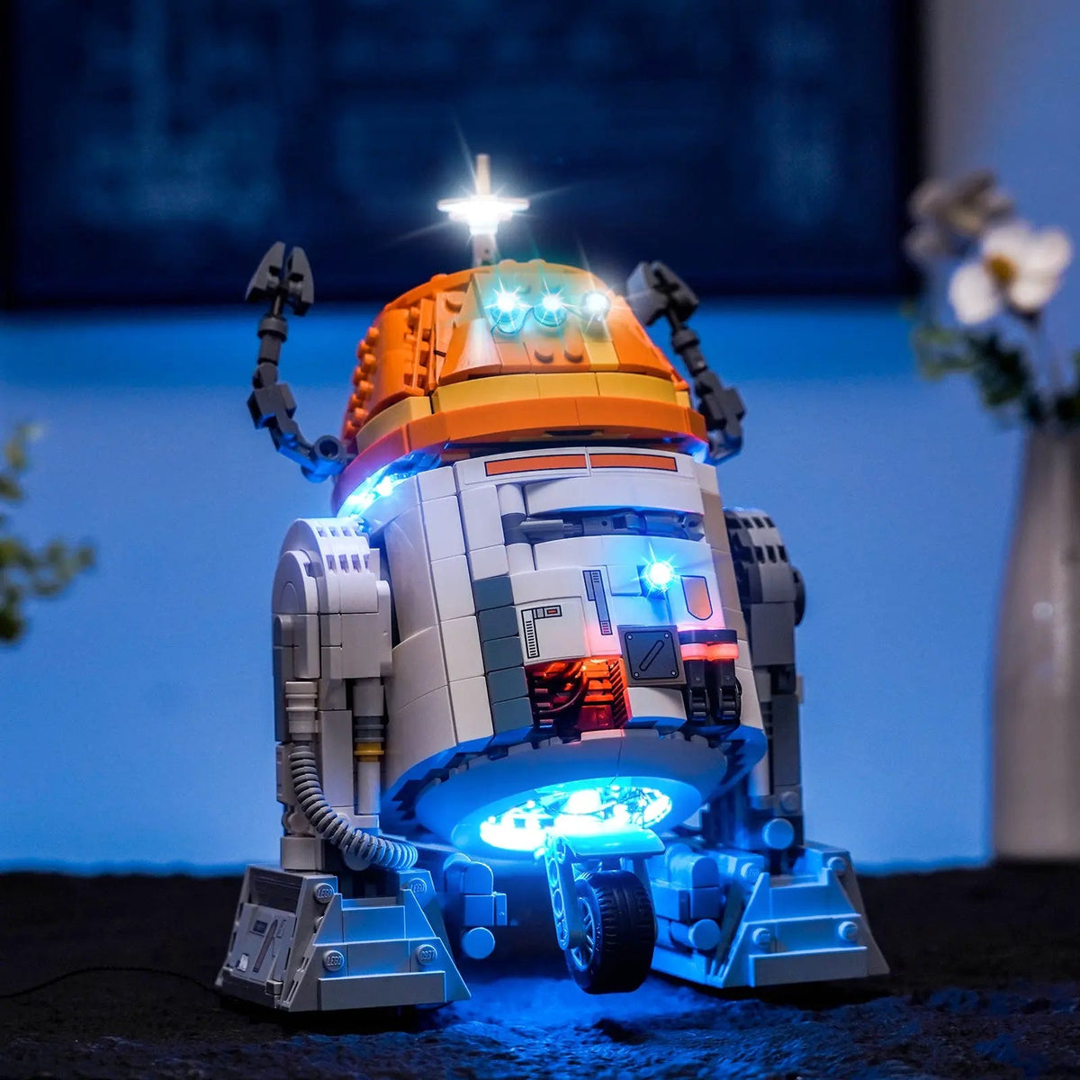 LEGO® Star Wars Chopper (C1-10P) Astromech Droid #75416 — LED strips and bricks detail (LED light kit)