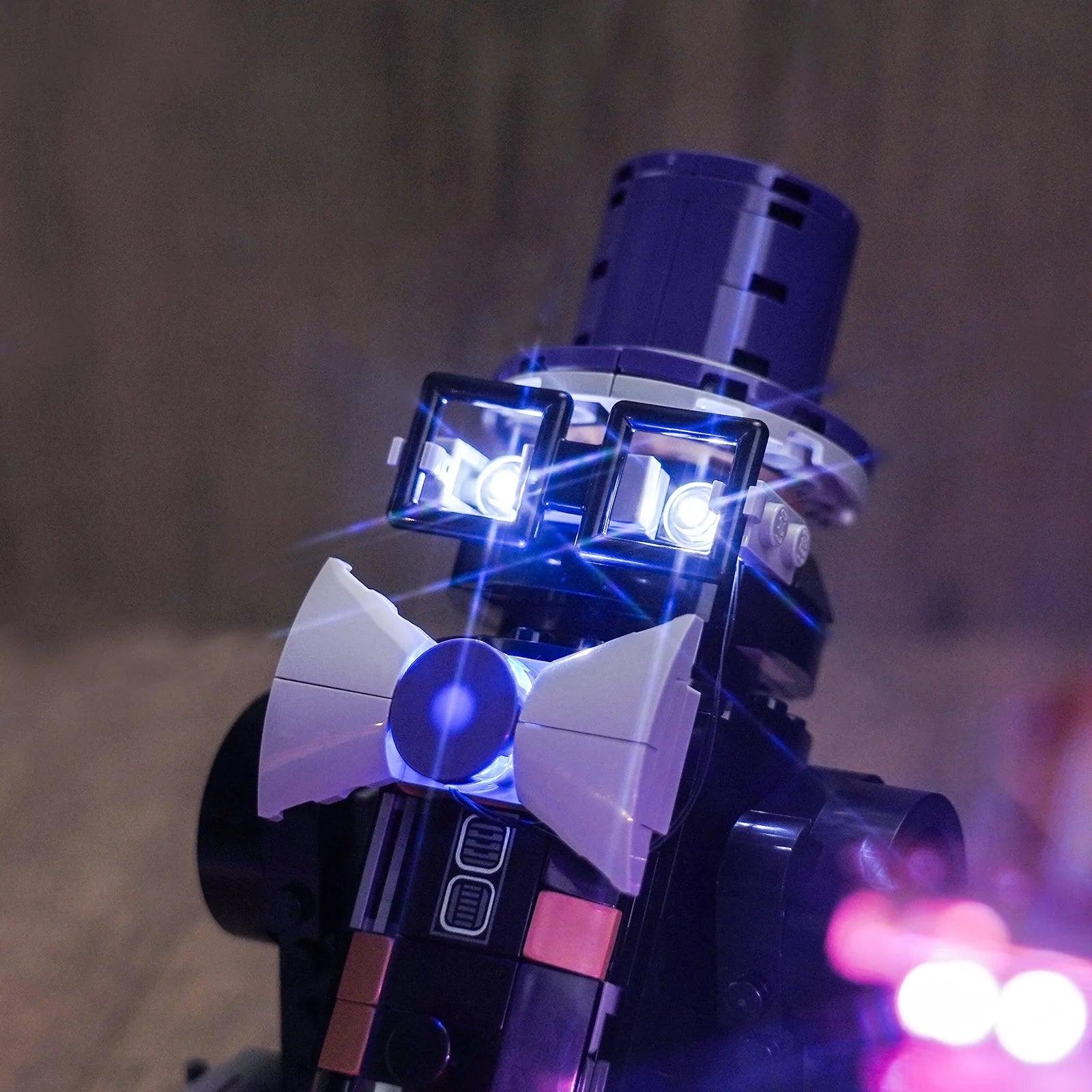 fully illuminated on display: Bright My Bricks light kit for LEGO® Star Wars Creative Play Droid Builder #75392