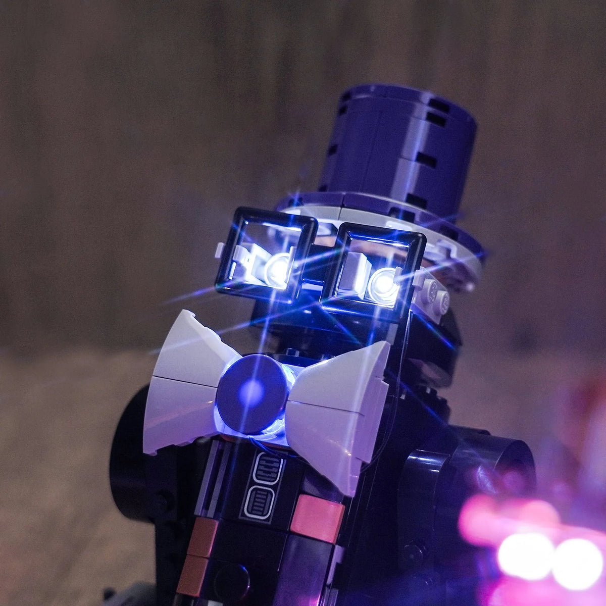 fully illuminated on display: Bright My Bricks light kit for LEGO® Star Wars Creative Play Droid Builder #75392
